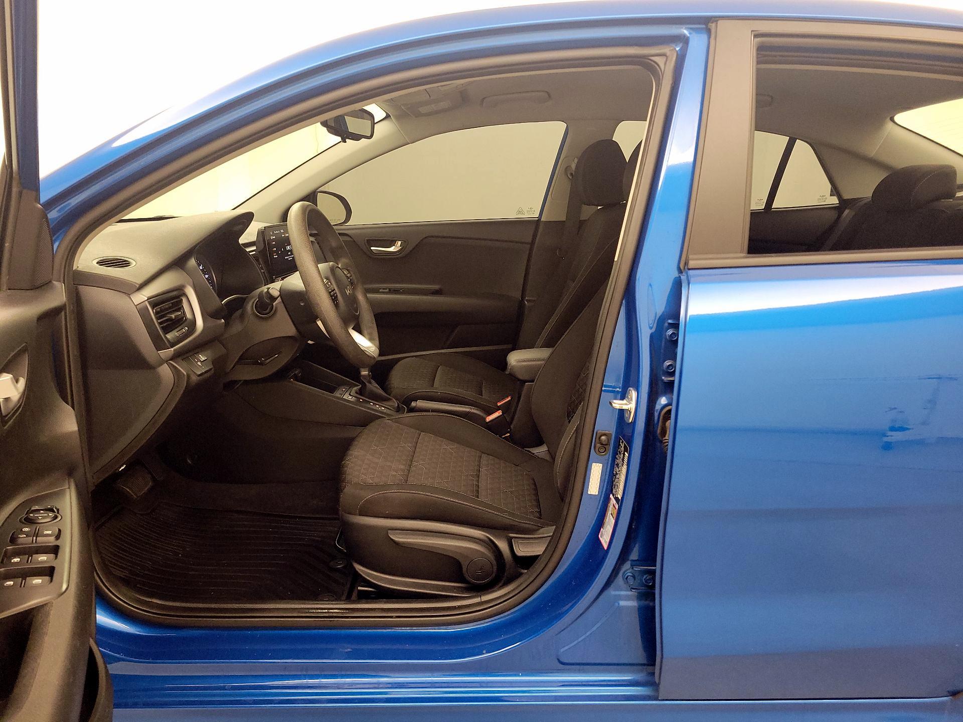 Thumbnail: 2023 Kia Rio - 11