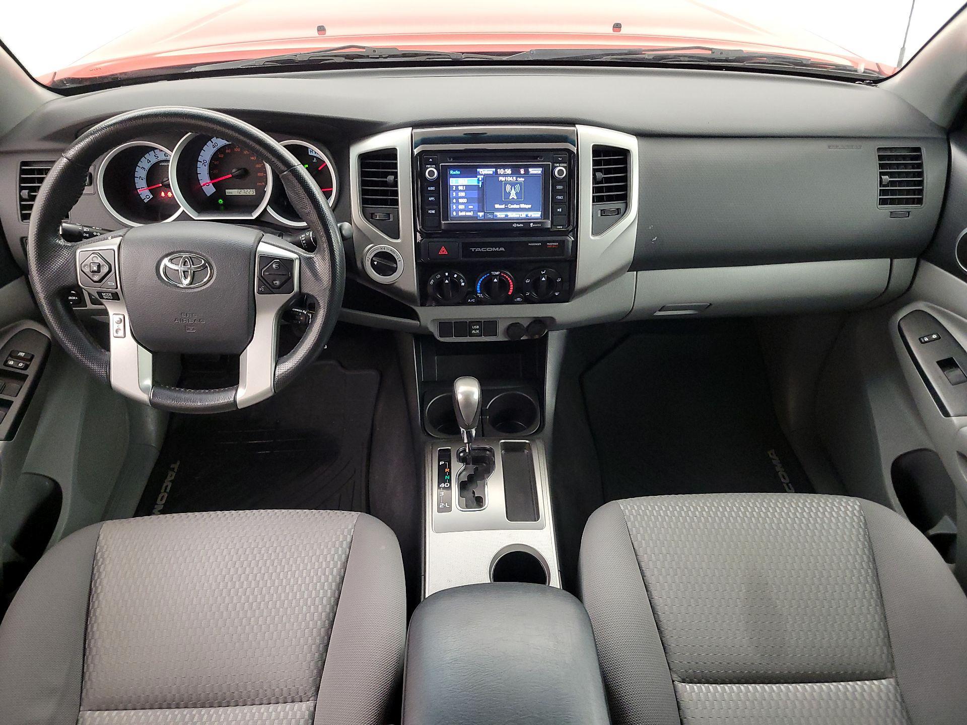 Thumbnail: 2015 Toyota Tacoma - 9