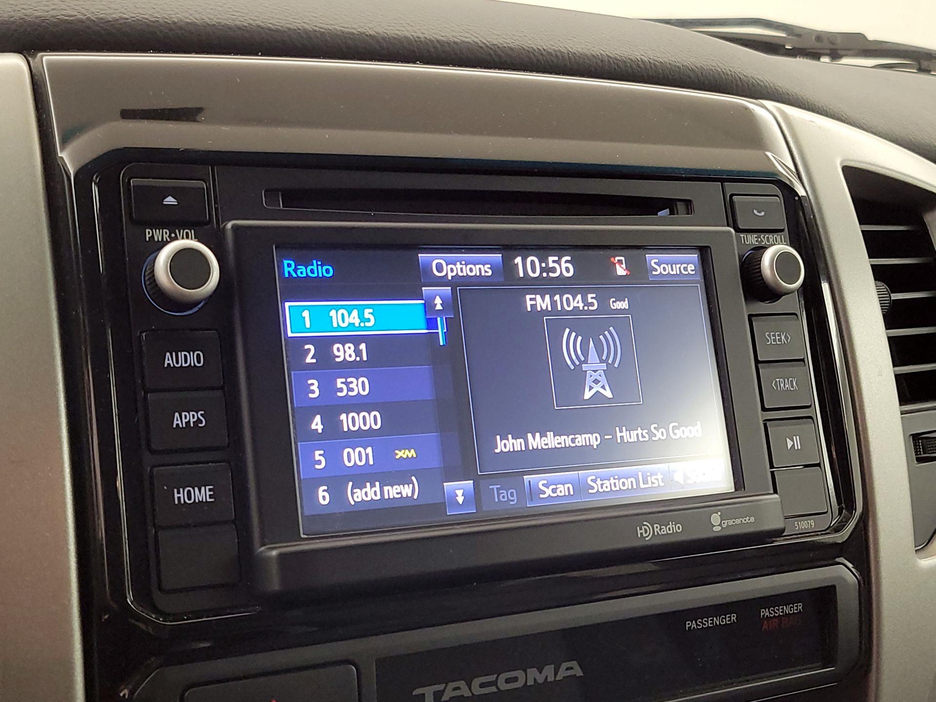 Thumbnail: 2015 Toyota Tacoma - 15