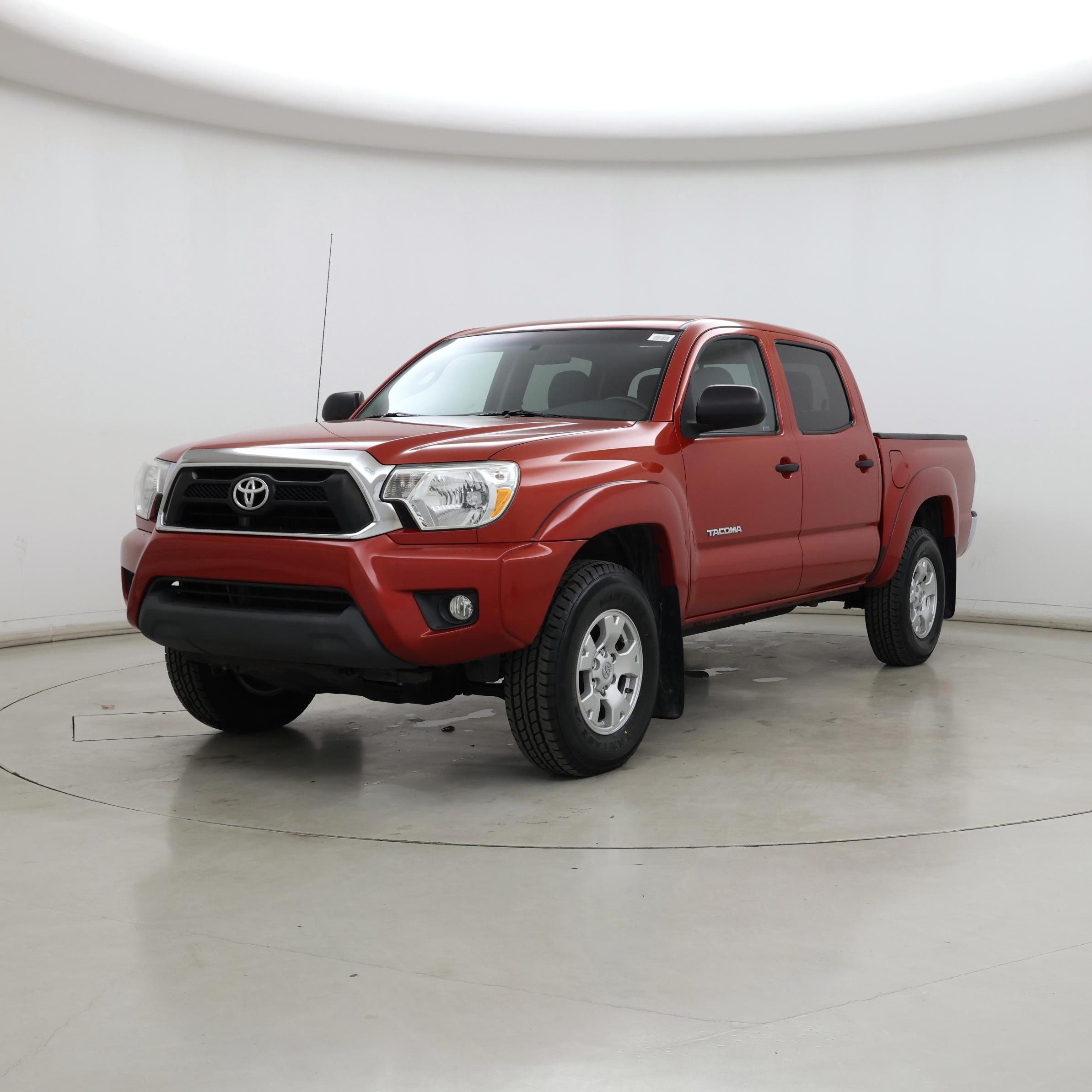 Thumbnail: 2015 Toyota Tacoma - 4