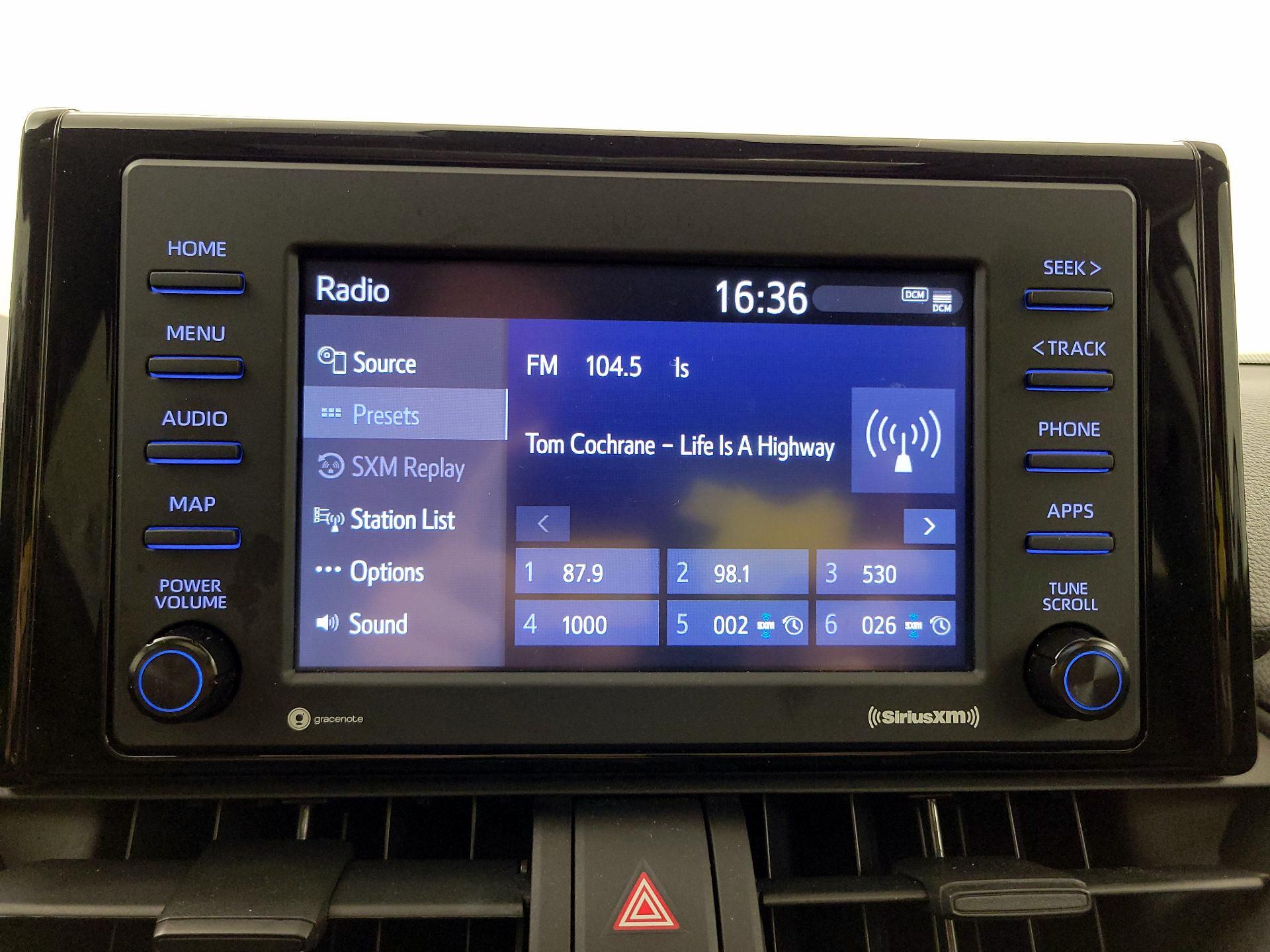 Thumbnail: 2022 Toyota RAV4 - 15