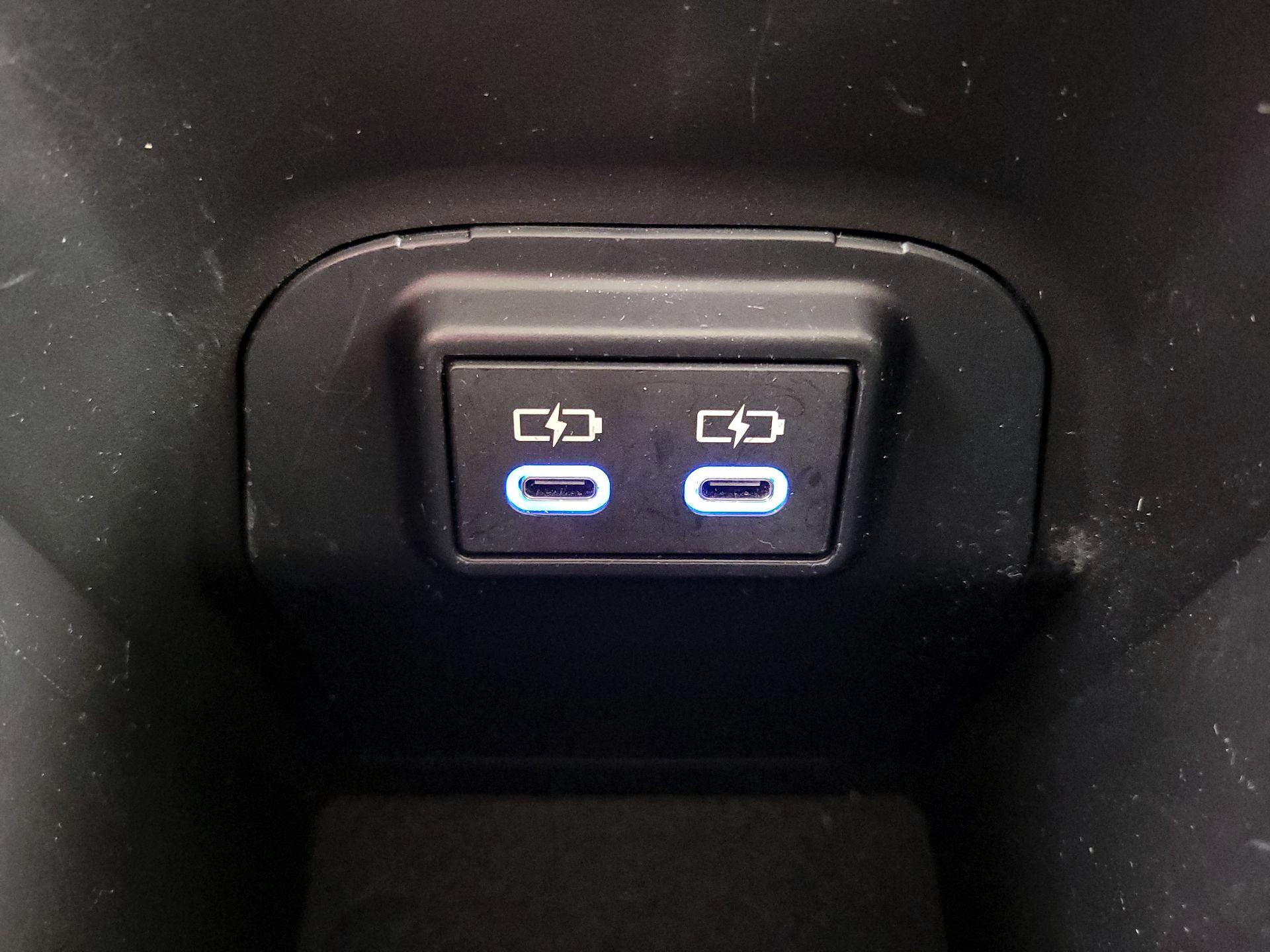 Thumbnail: 2022 Toyota RAV4 - 18