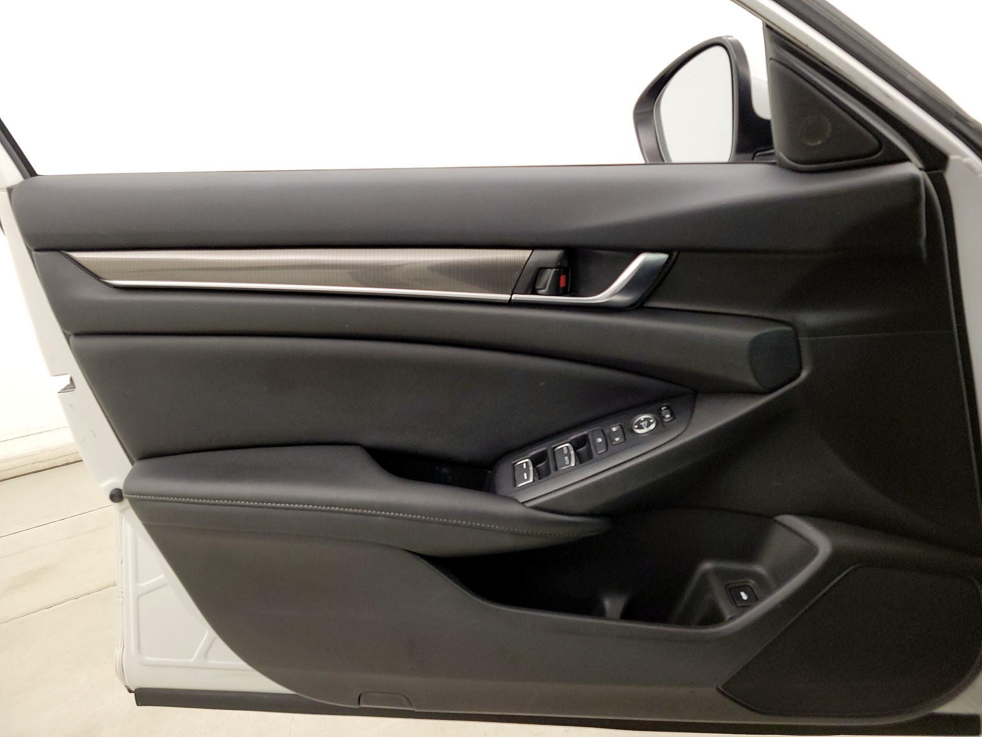 Thumbnail: 2020 Honda Accord - 12