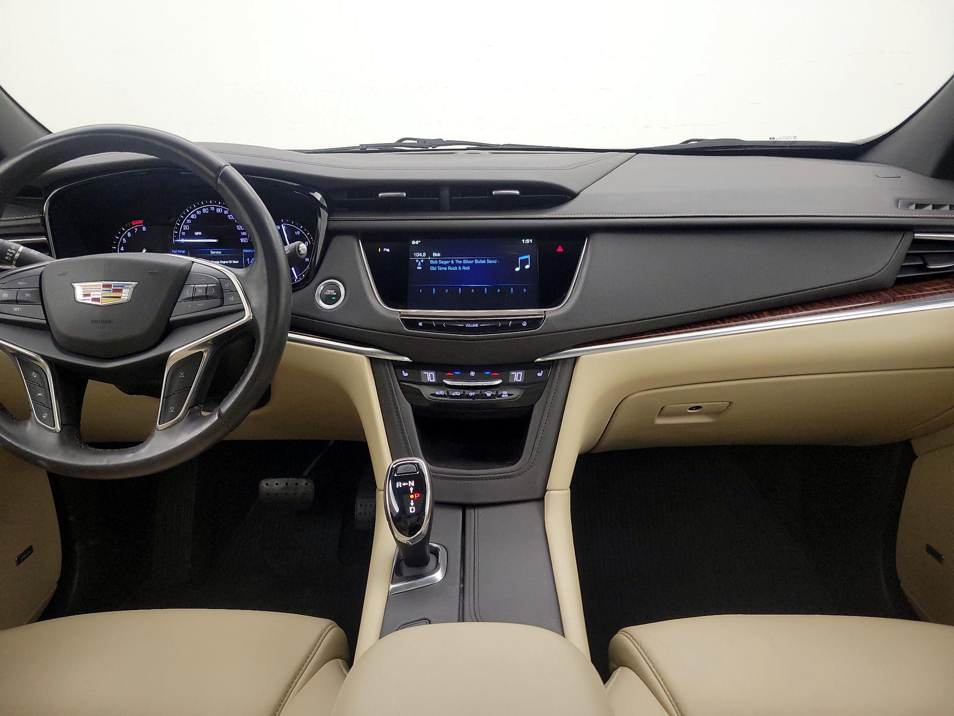 Thumbnail: 2018 Cadillac XT5 - 9