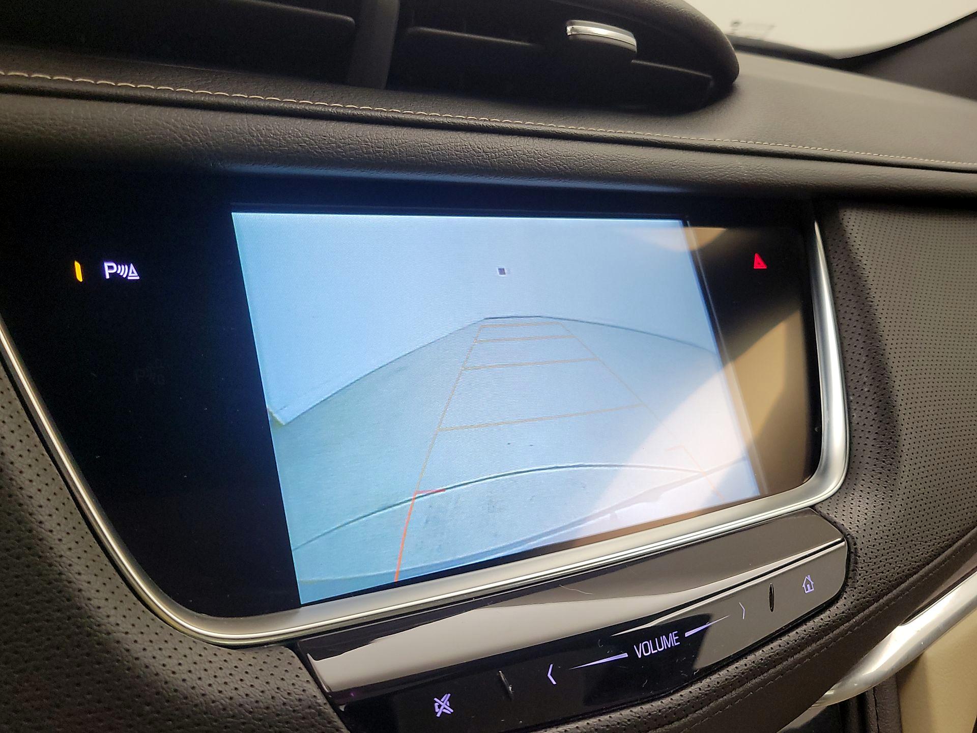 Thumbnail: 2018 Cadillac XT5 - 15