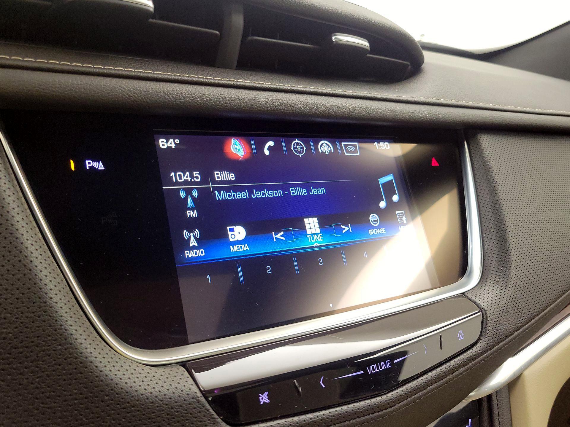 Thumbnail: 2018 Cadillac XT5 - 16