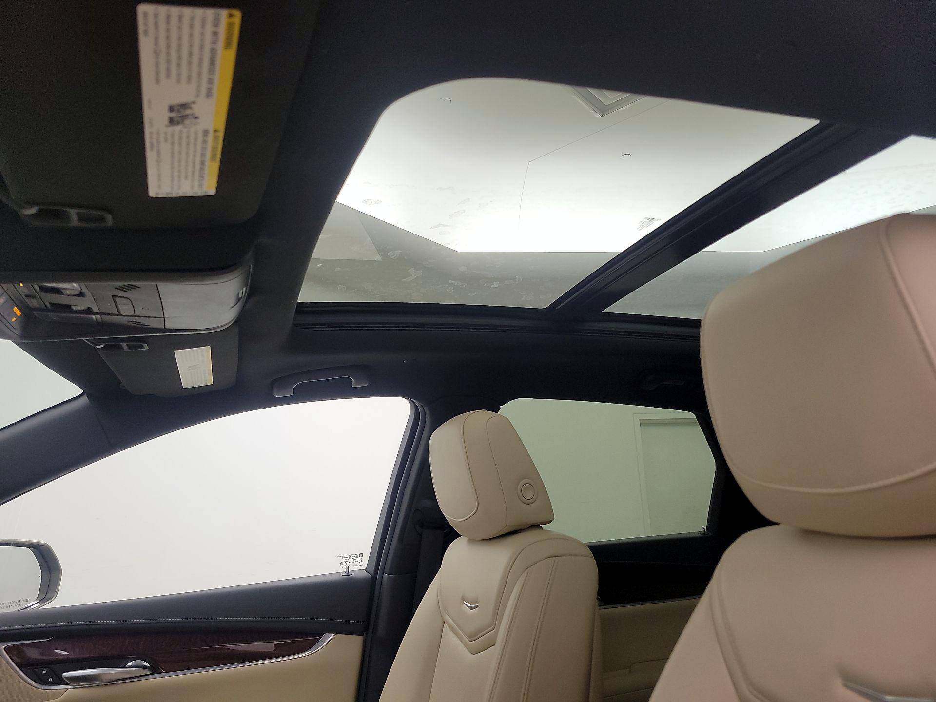 Thumbnail: 2018 Cadillac XT5 - 20