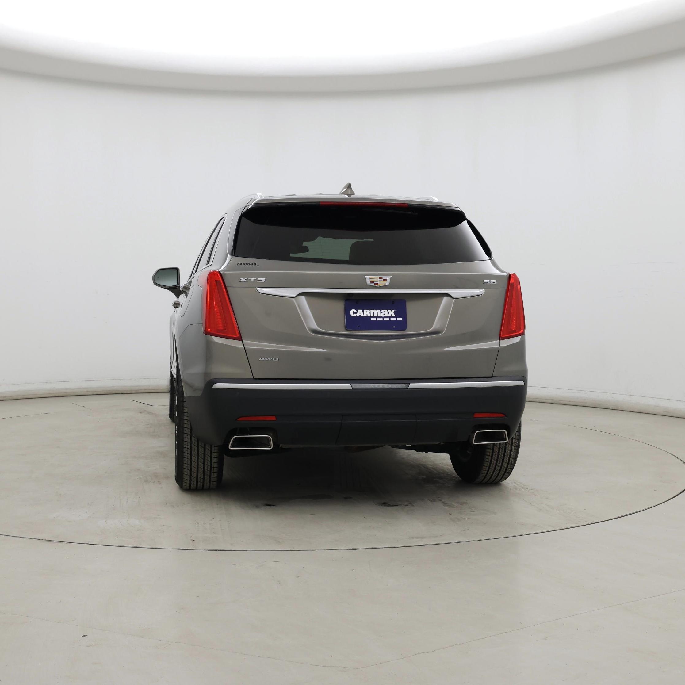 Thumbnail: 2018 Cadillac XT5 - 6