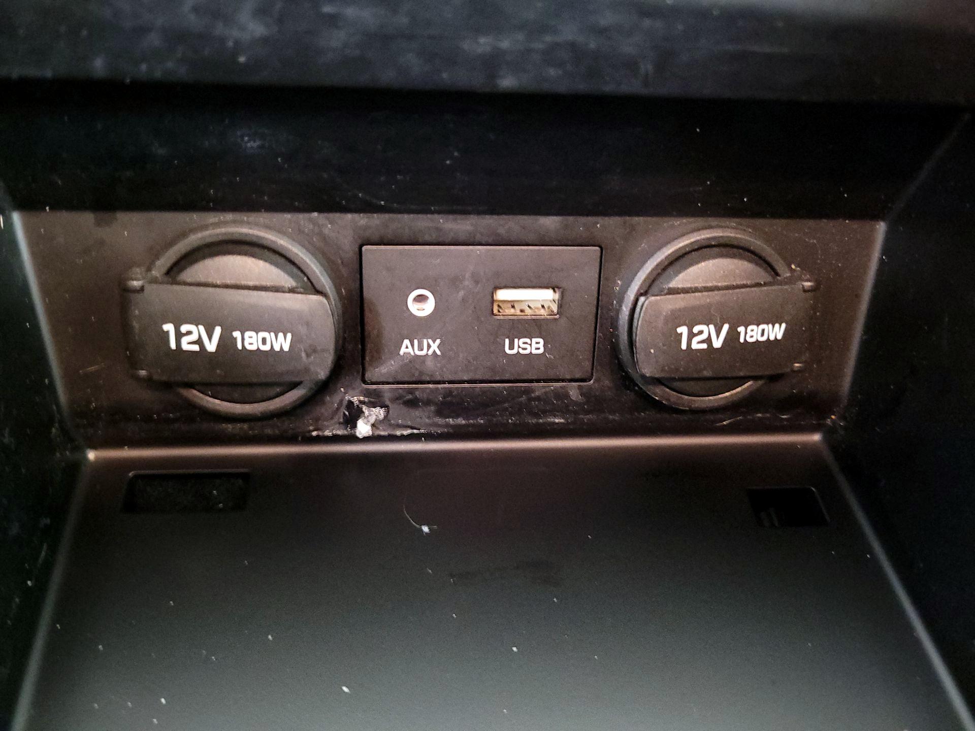 Thumbnail: 2017 Hyundai Elantra - 18