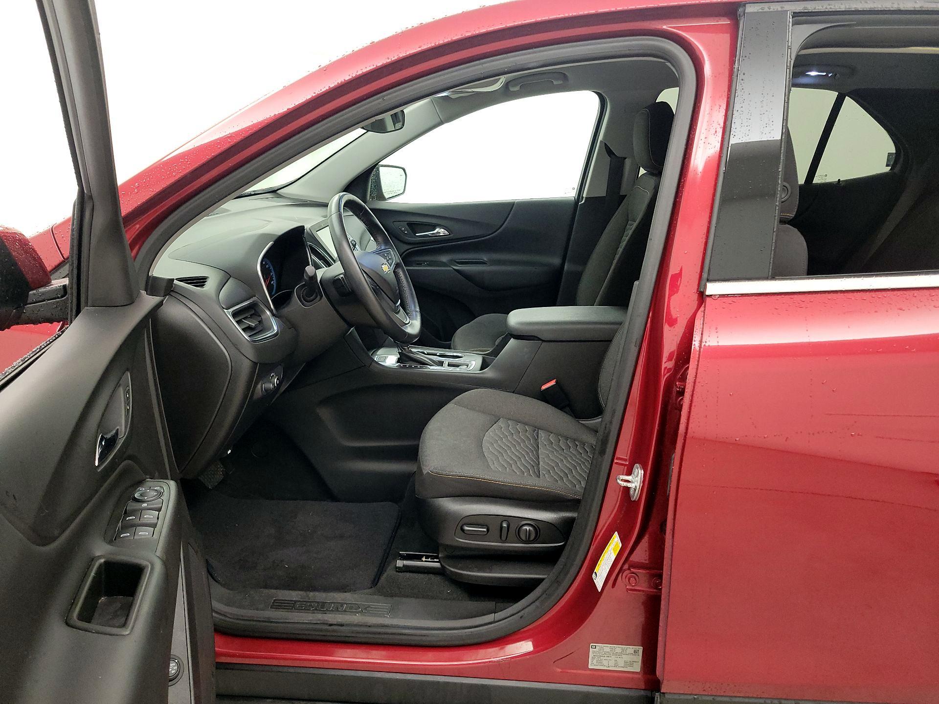 Thumbnail: 2018 Chevrolet Equinox - 11