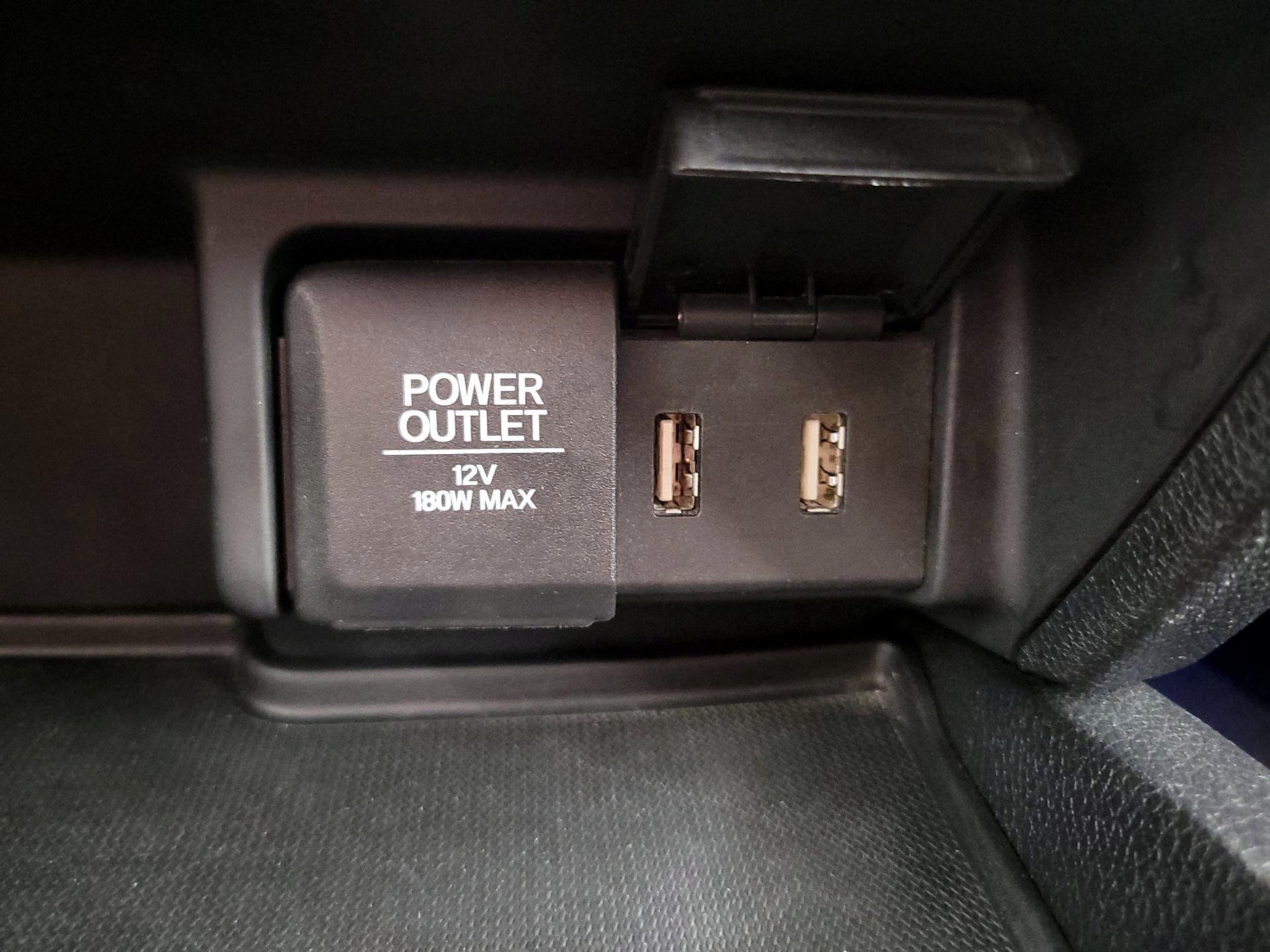 Thumbnail: 2017 Honda Pilot - 19