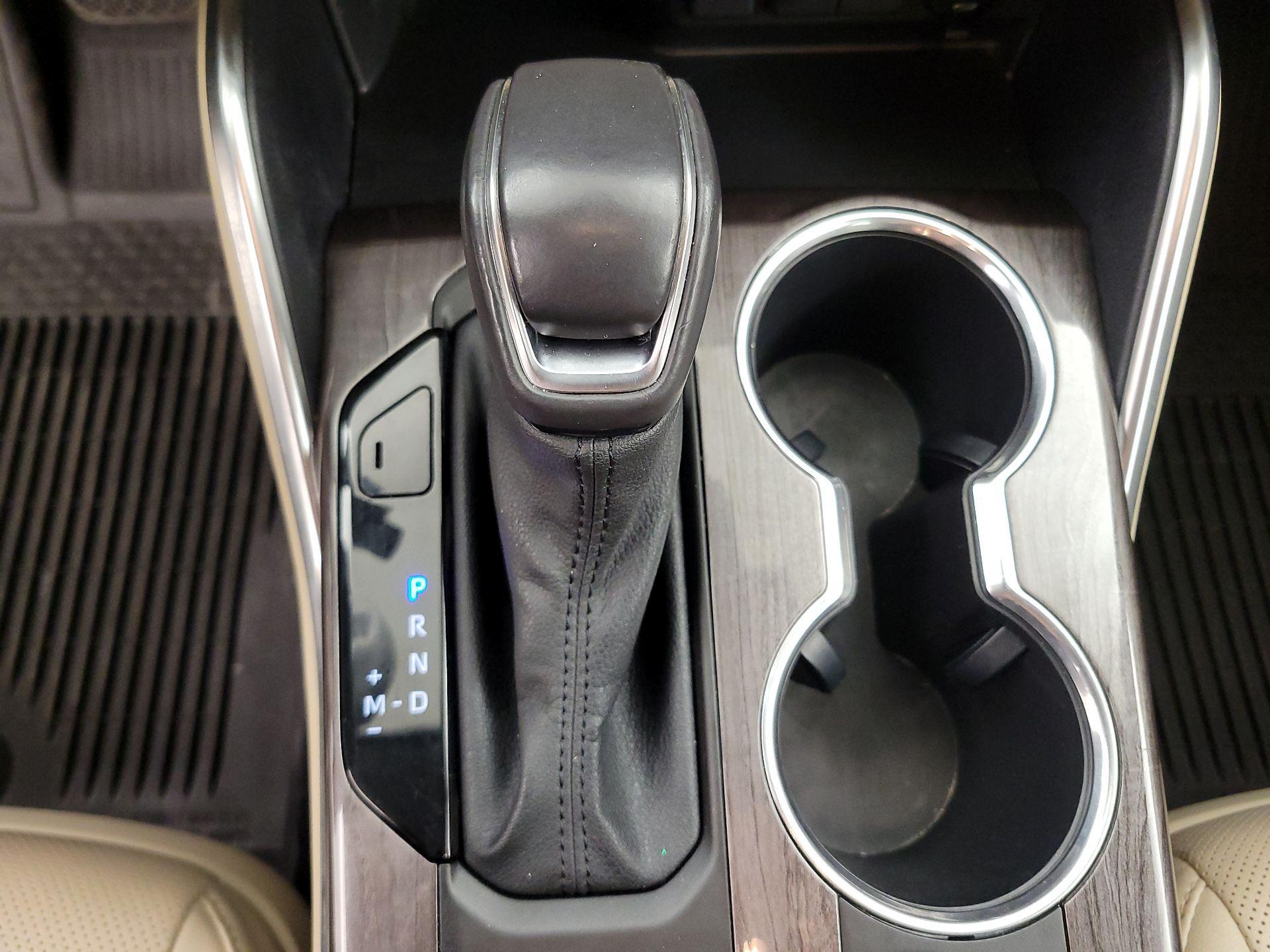 Thumbnail: 2021 Toyota Highlander - 18