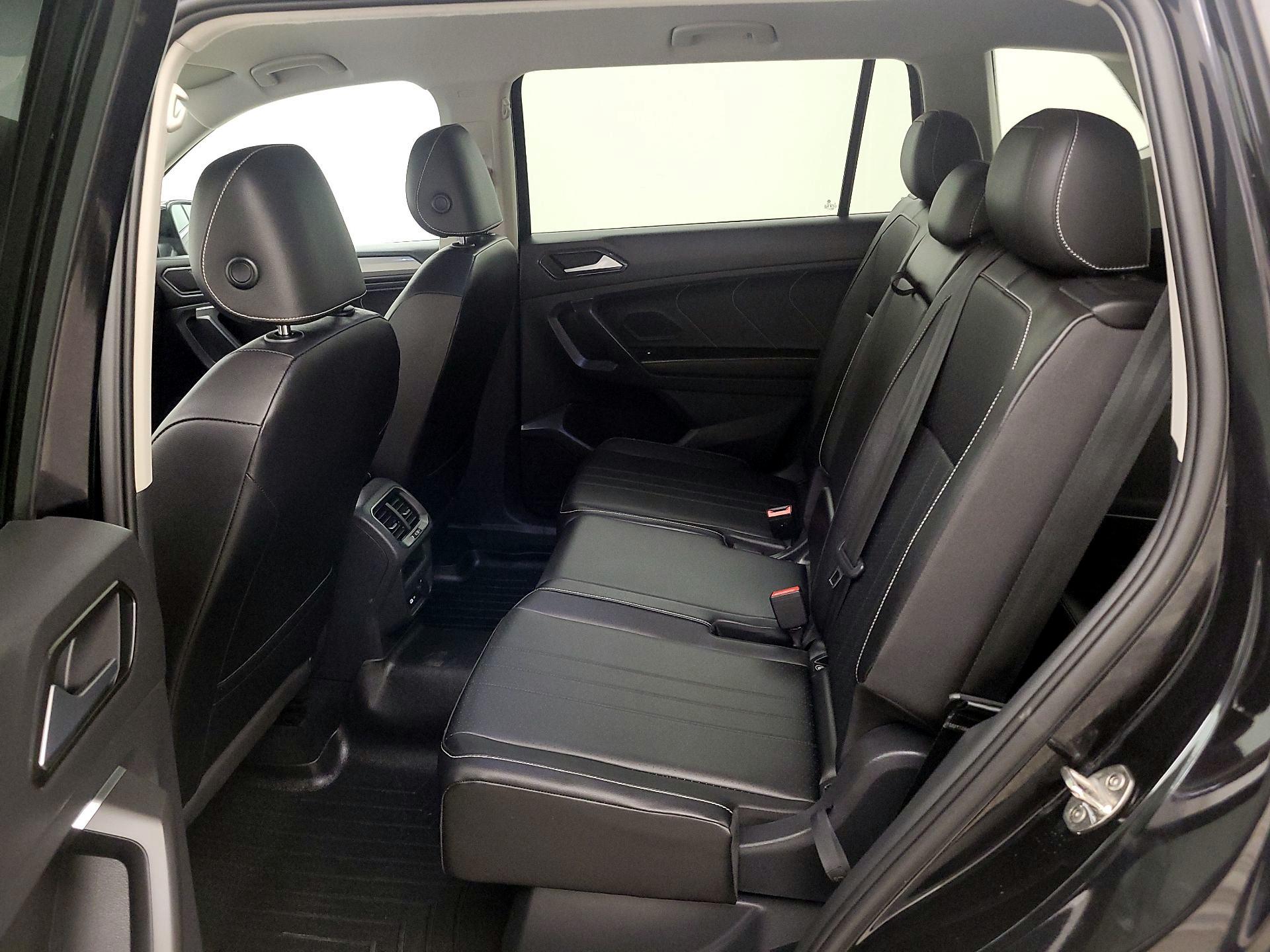 Thumbnail: 2022 Volkswagen Tiguan - 19