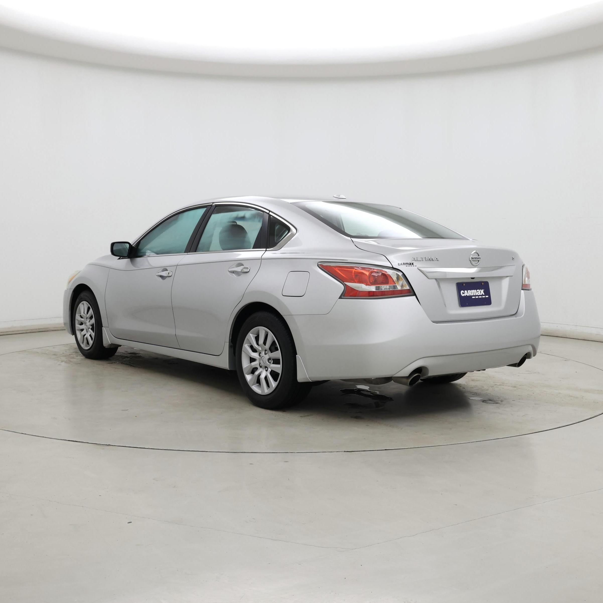 Thumbnail: 2015 Nissan Altima - 2