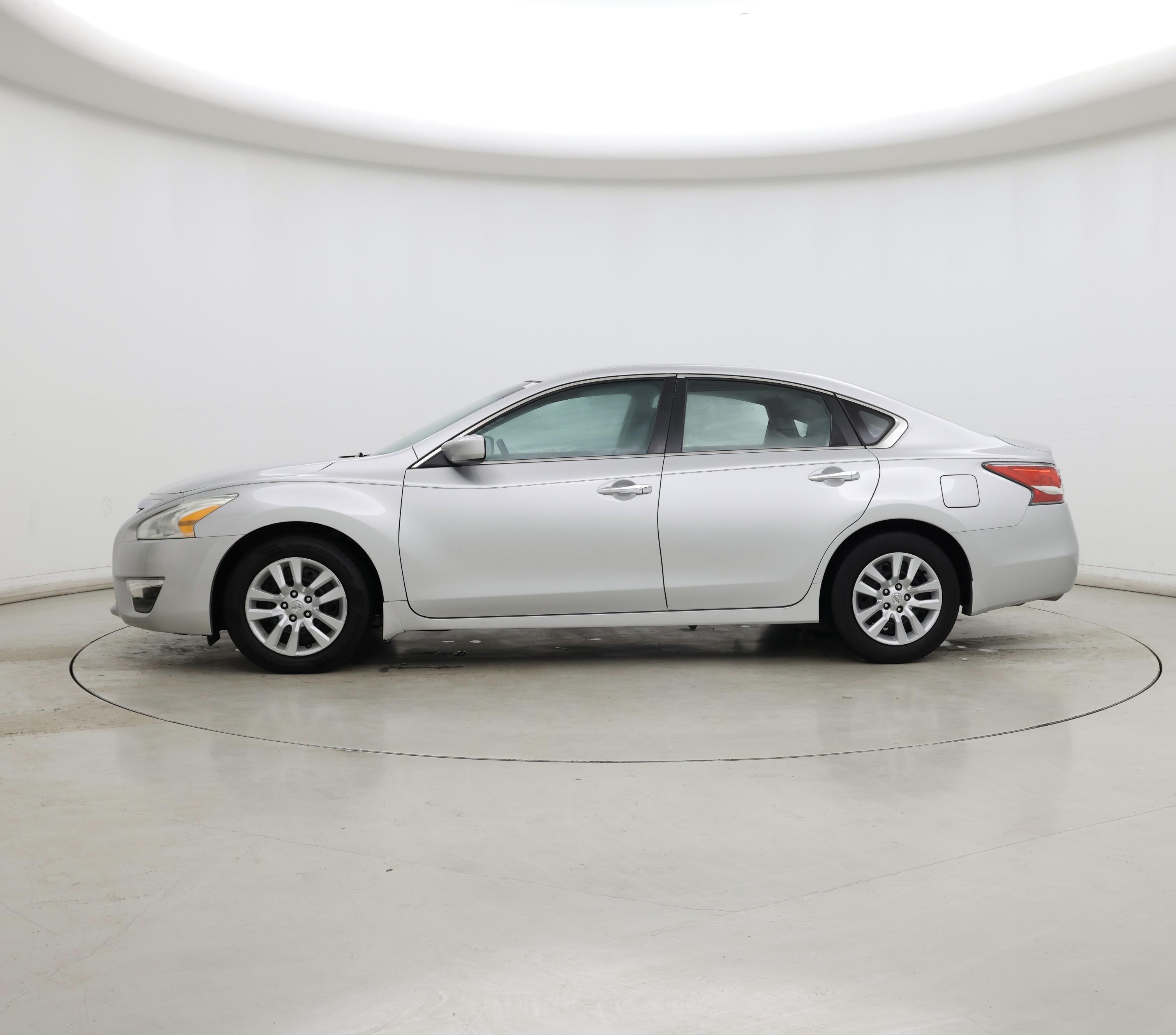 Thumbnail: 2015 Nissan Altima - 3