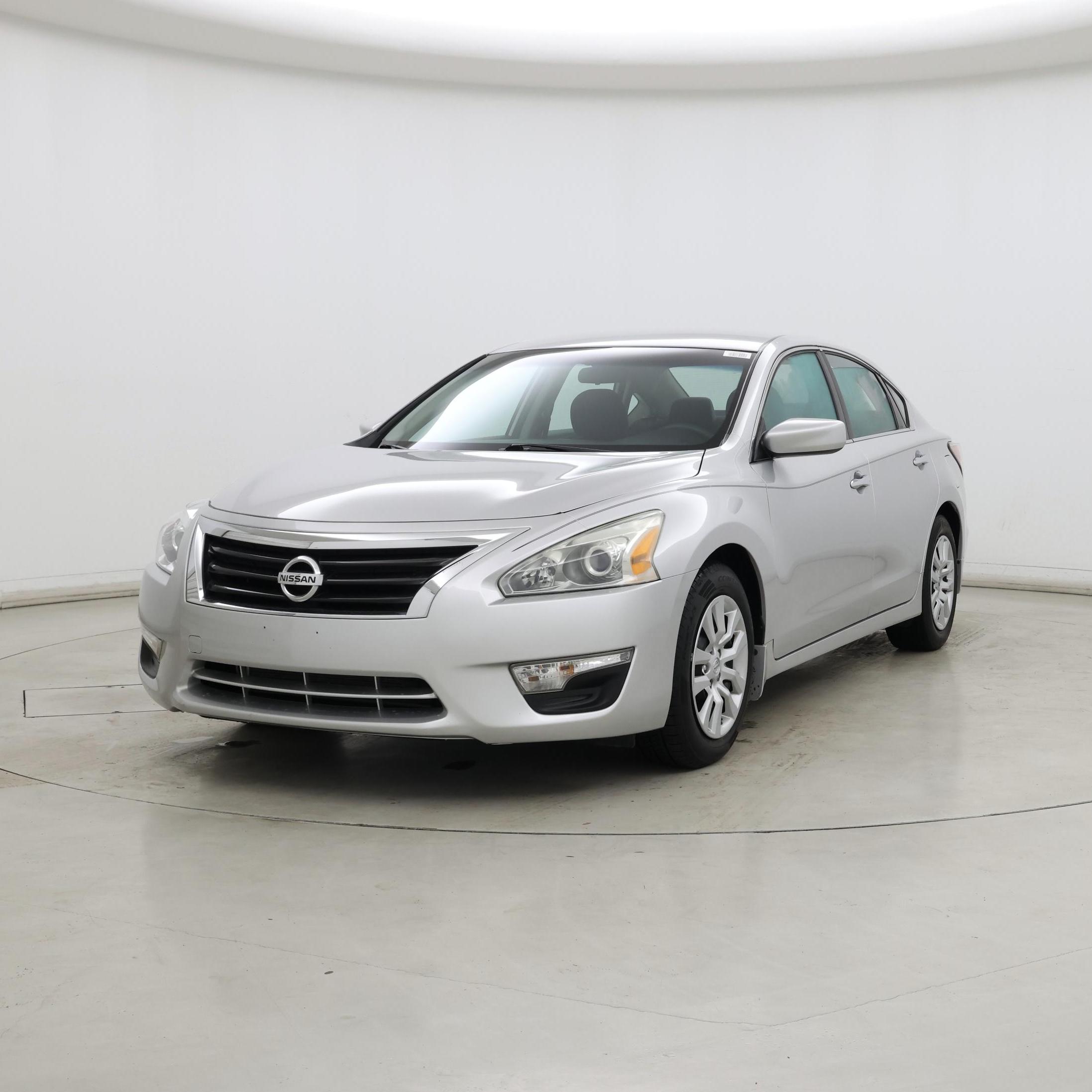 Thumbnail: 2015 Nissan Altima - 4