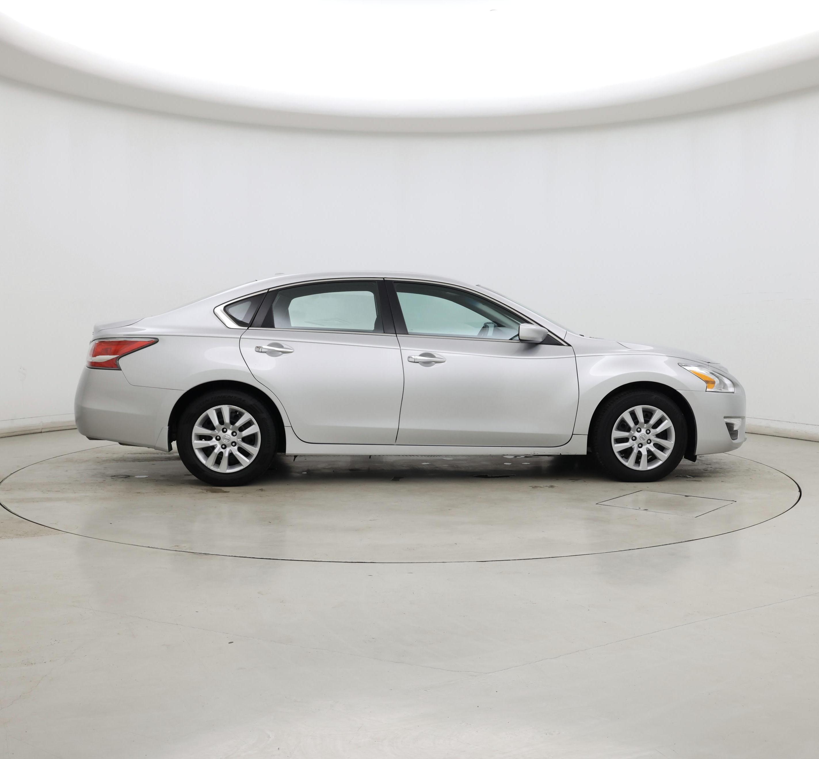 Thumbnail: 2015 Nissan Altima - 7