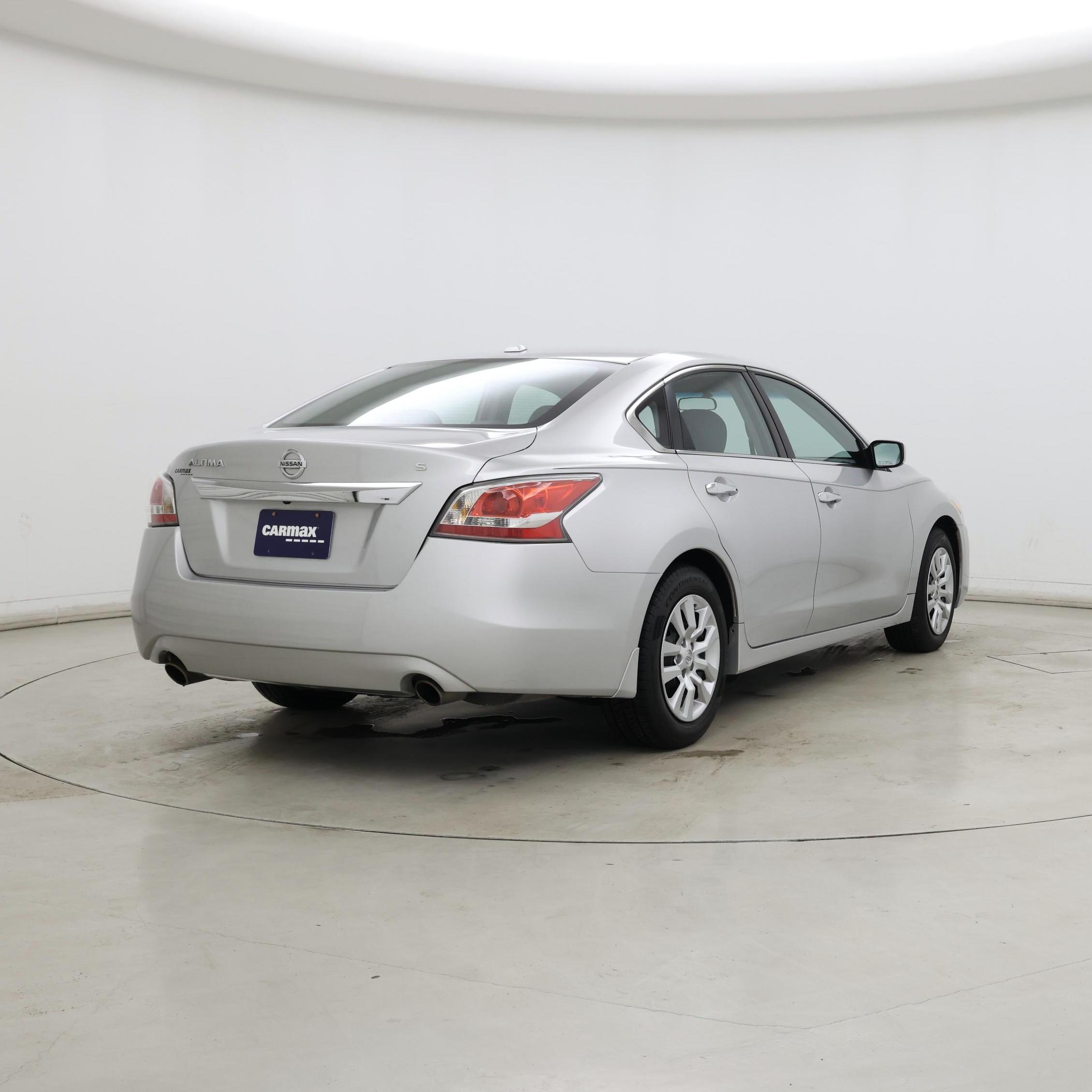 Thumbnail: 2015 Nissan Altima - 8