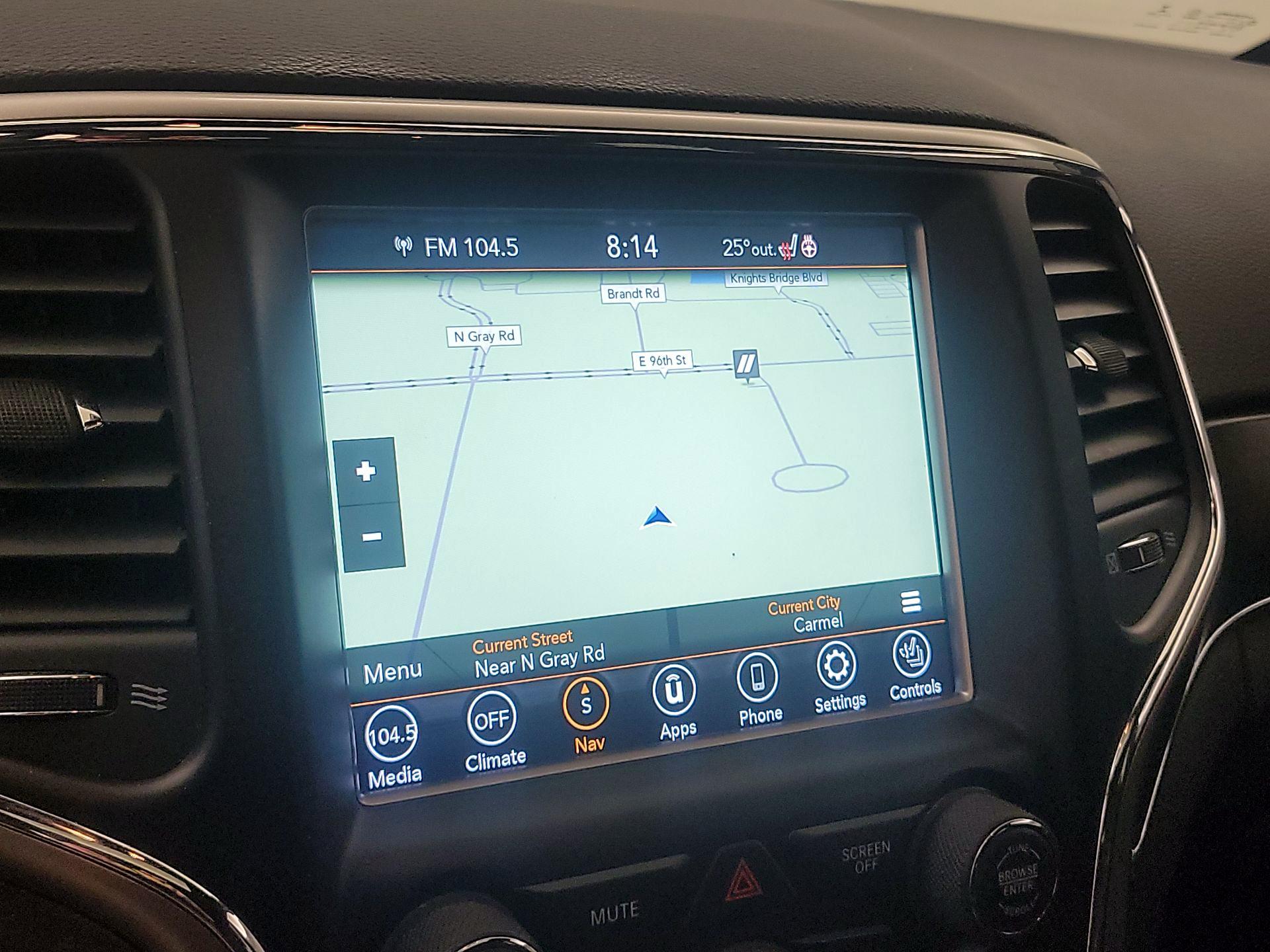 Thumbnail: 2018 Jeep Grand Cherokee - 14