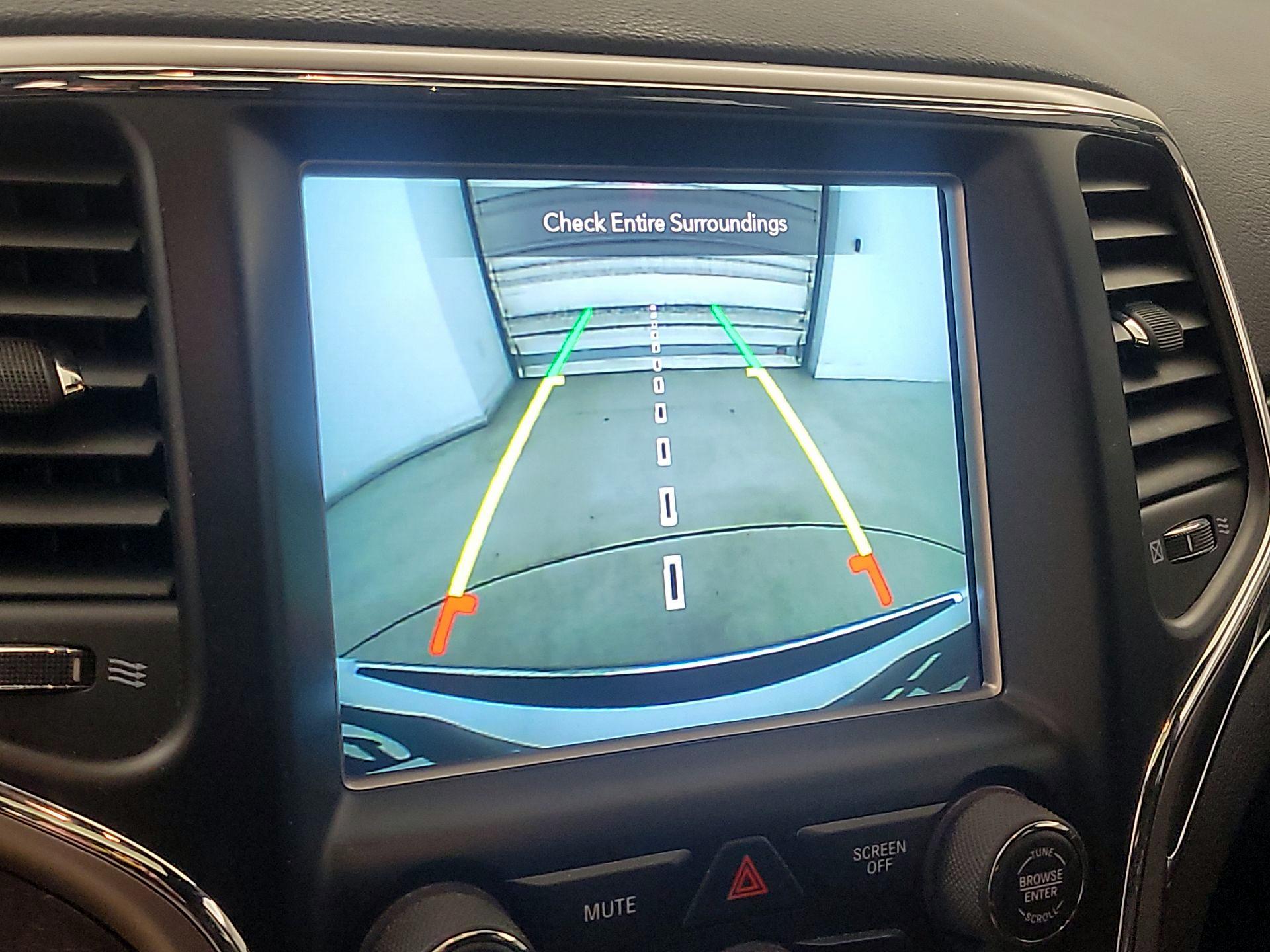 Thumbnail: 2018 Jeep Grand Cherokee - 15