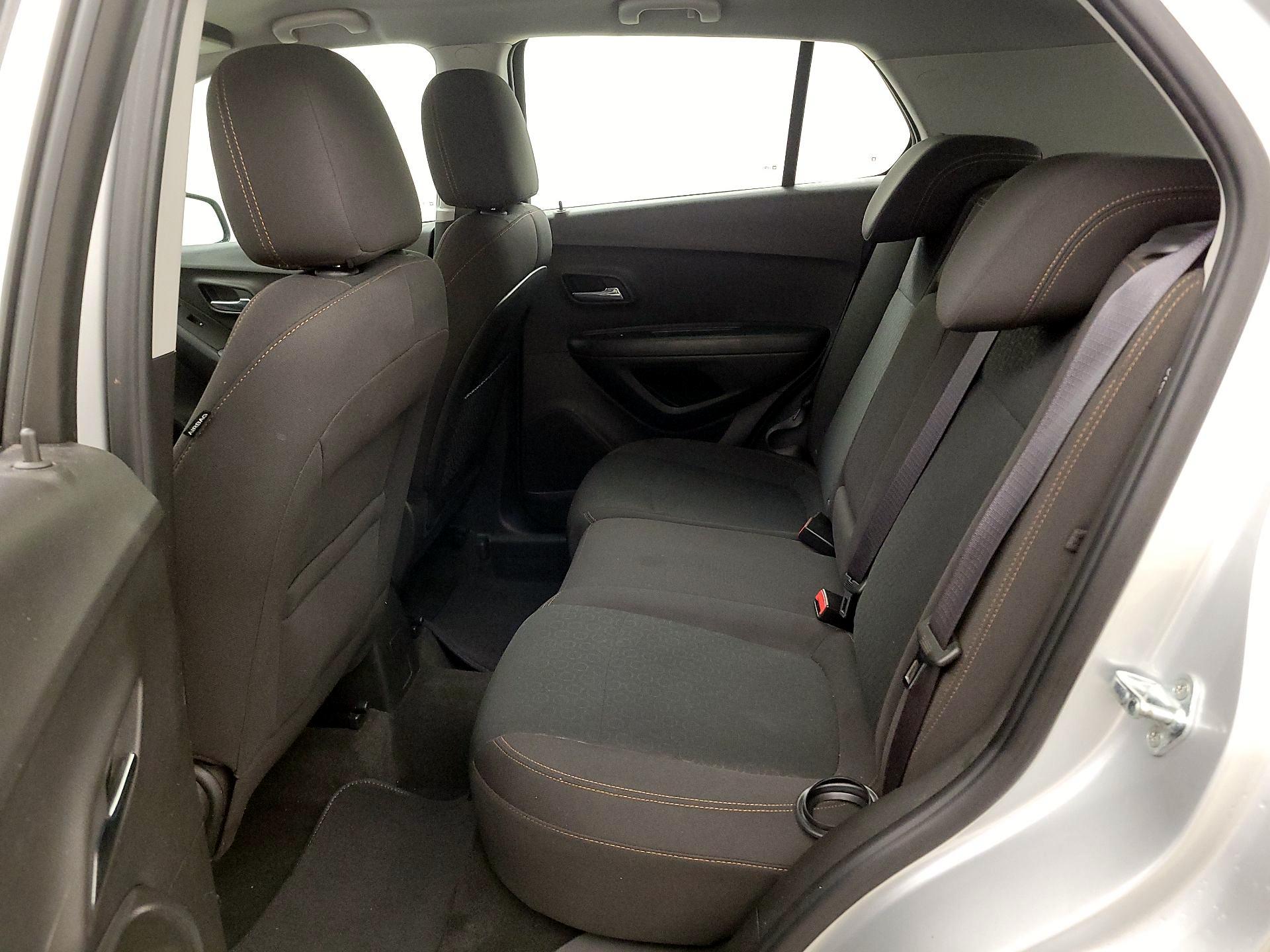 Thumbnail: 2017 Chevrolet Trax - 19