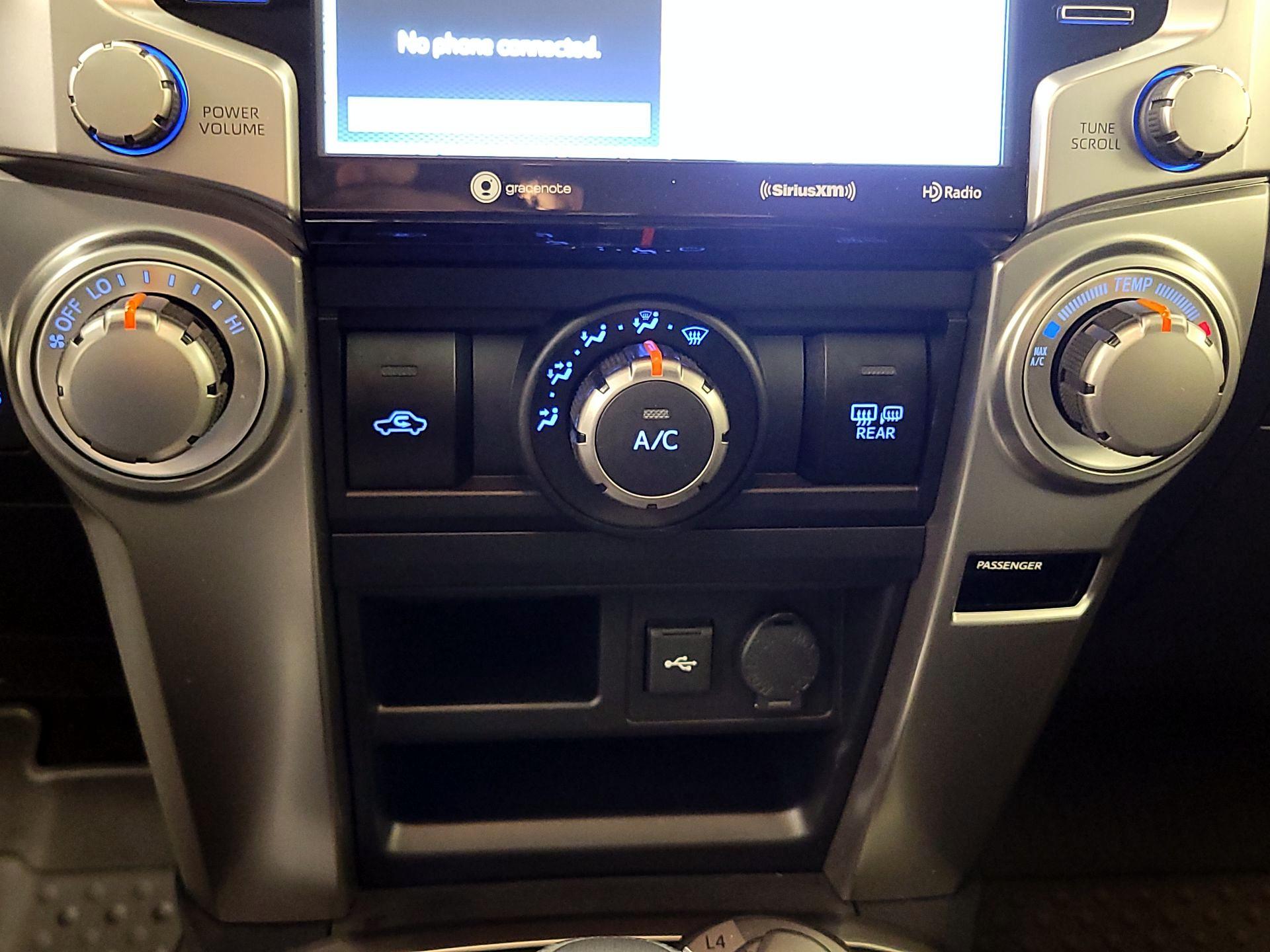 Thumbnail: 2023 Toyota 4Runner - 17