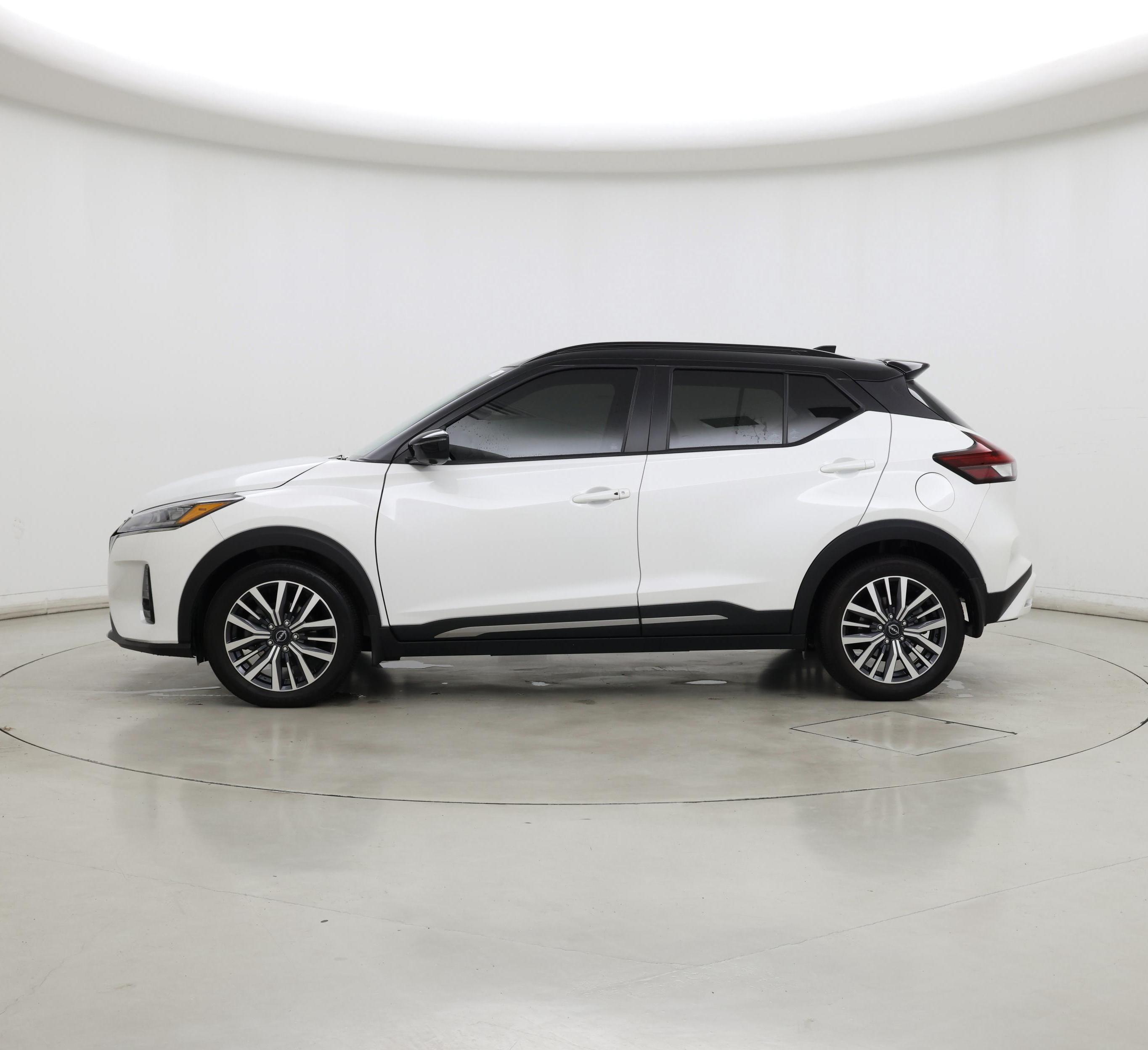 Thumbnail: 2023 Nissan Kicks - 3