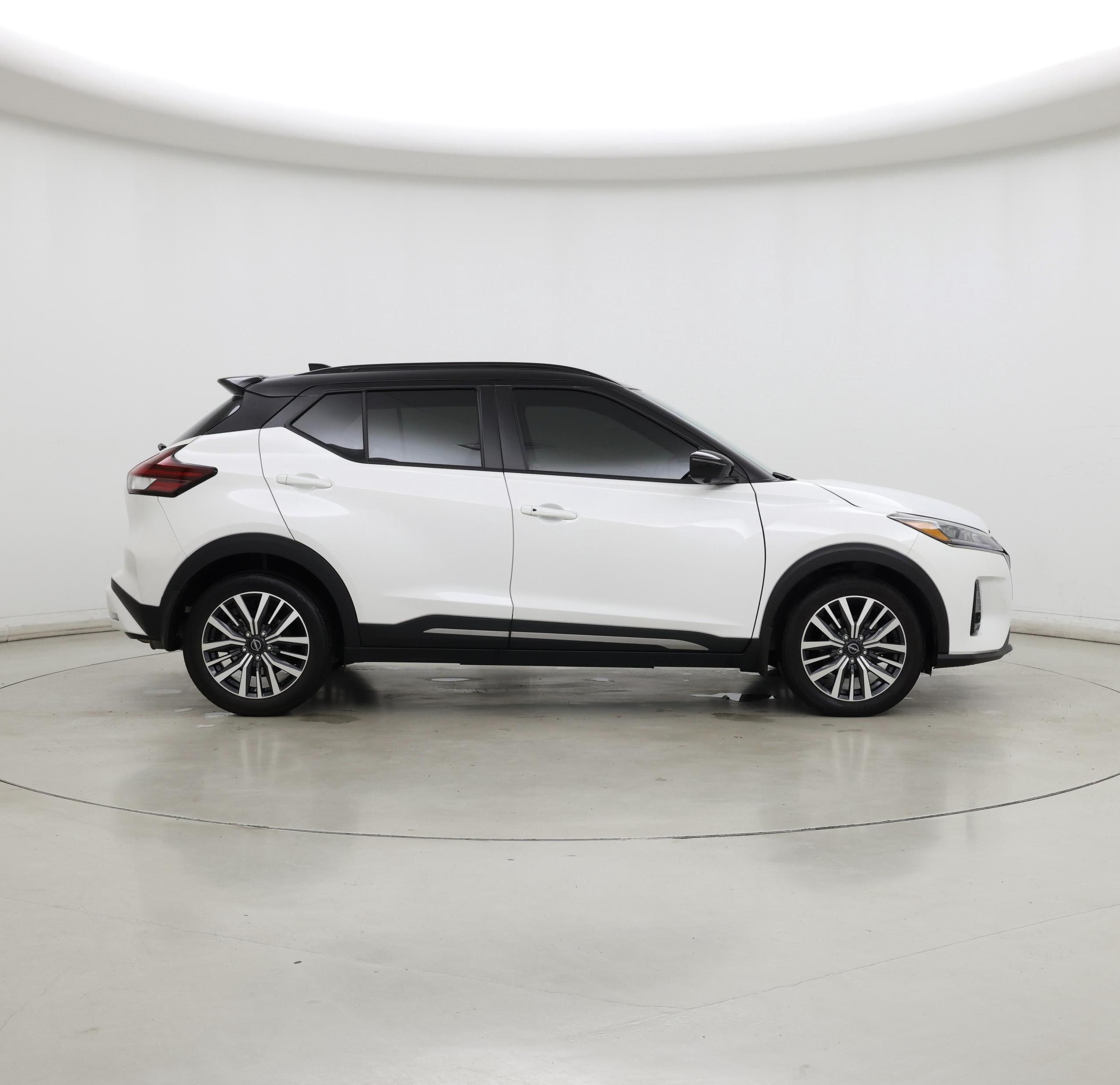 Thumbnail: 2023 Nissan Kicks - 7