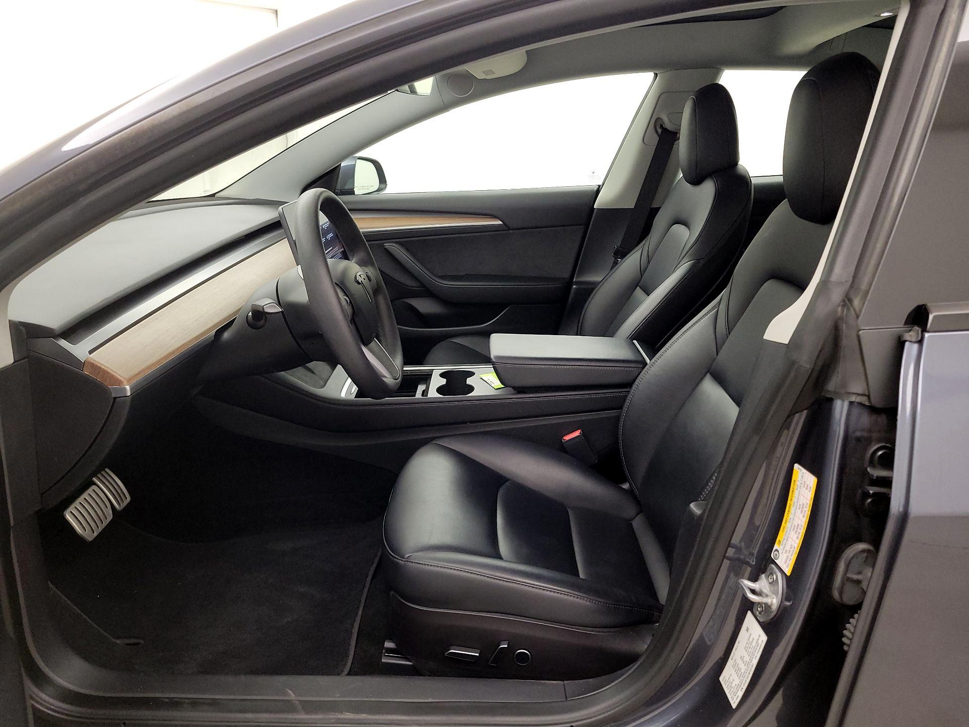 Thumbnail: 2022 Tesla Model 3 - 11