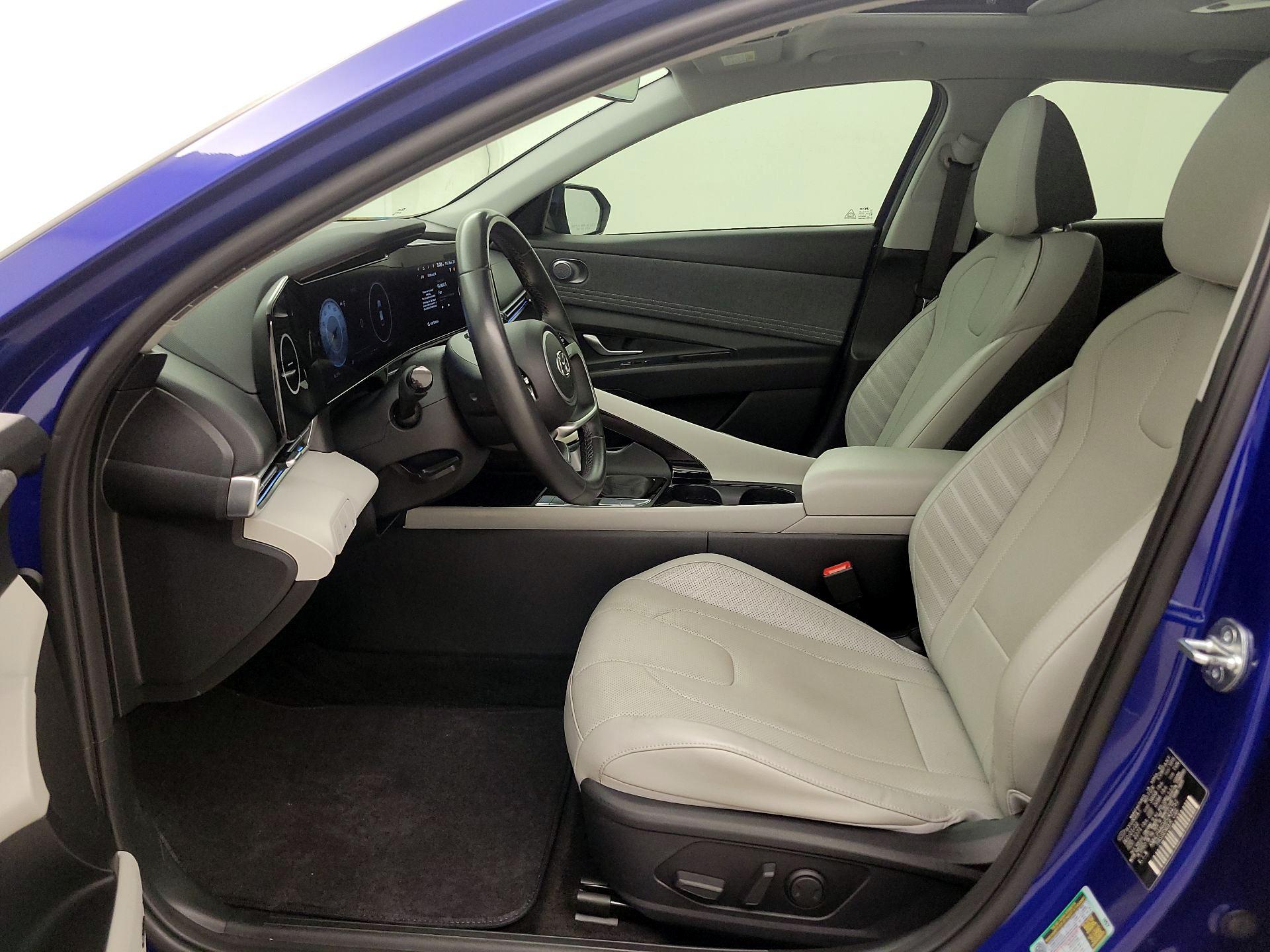 Thumbnail: 2023 Hyundai Elantra - 11