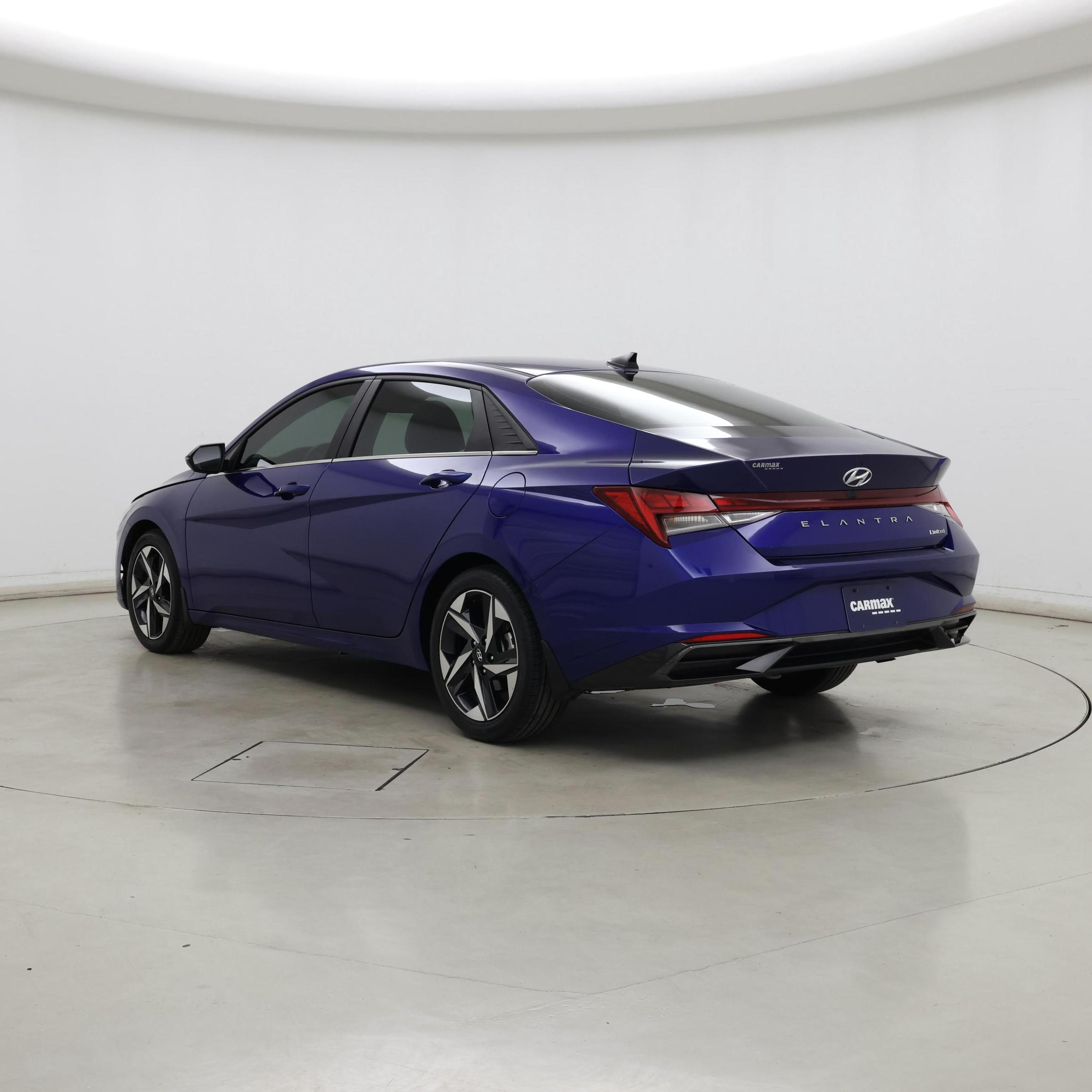 Thumbnail: 2023 Hyundai Elantra - 2