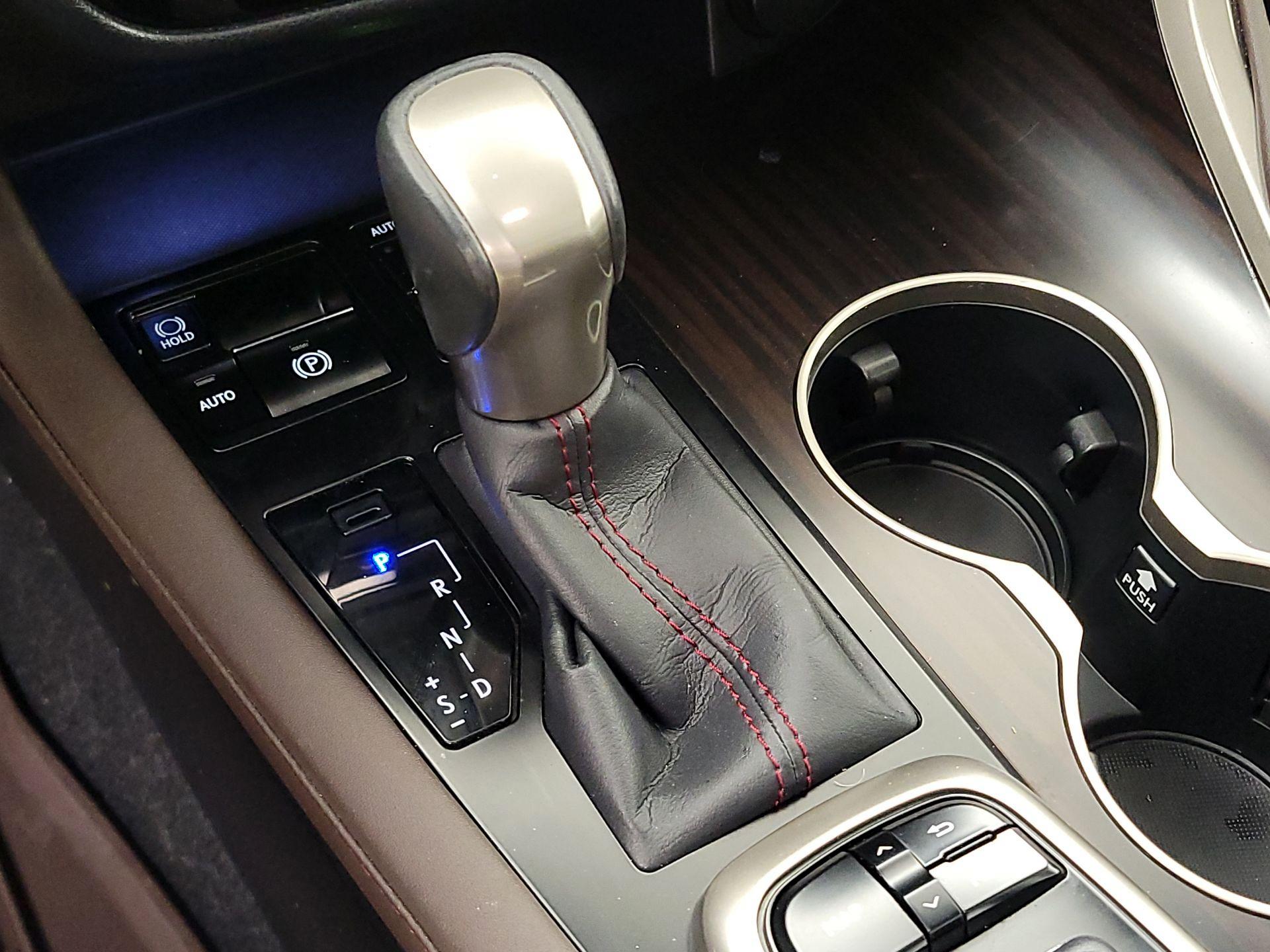 Thumbnail: 2016 Lexus RX - 18