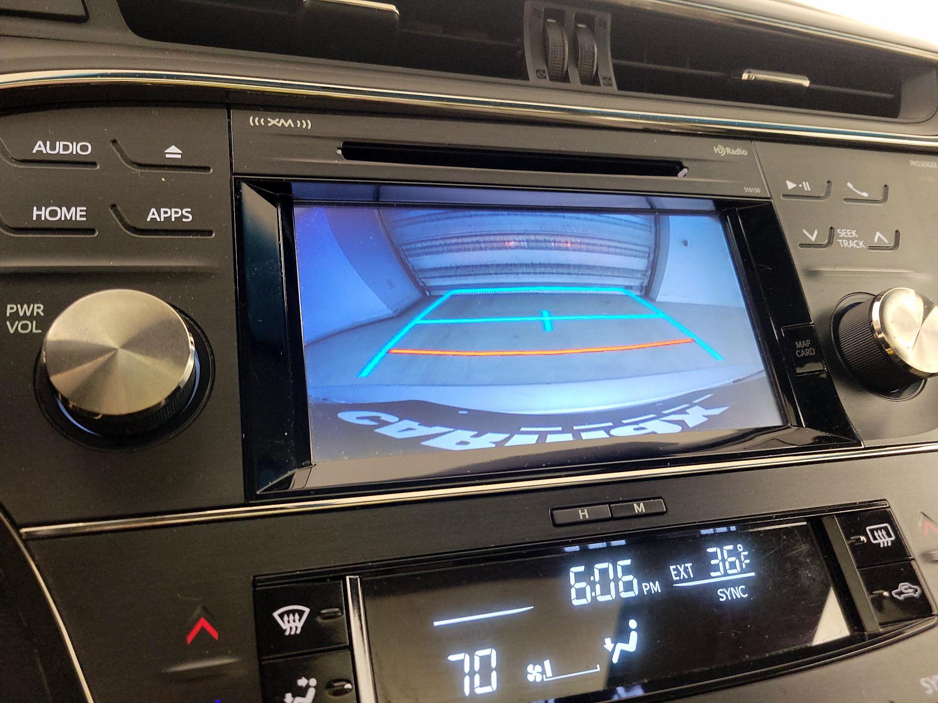 Thumbnail: 2016 Toyota Avalon - 15