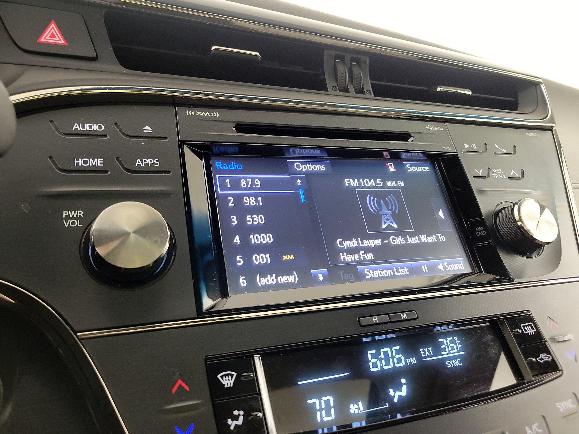 Thumbnail: 2016 Toyota Avalon - 16