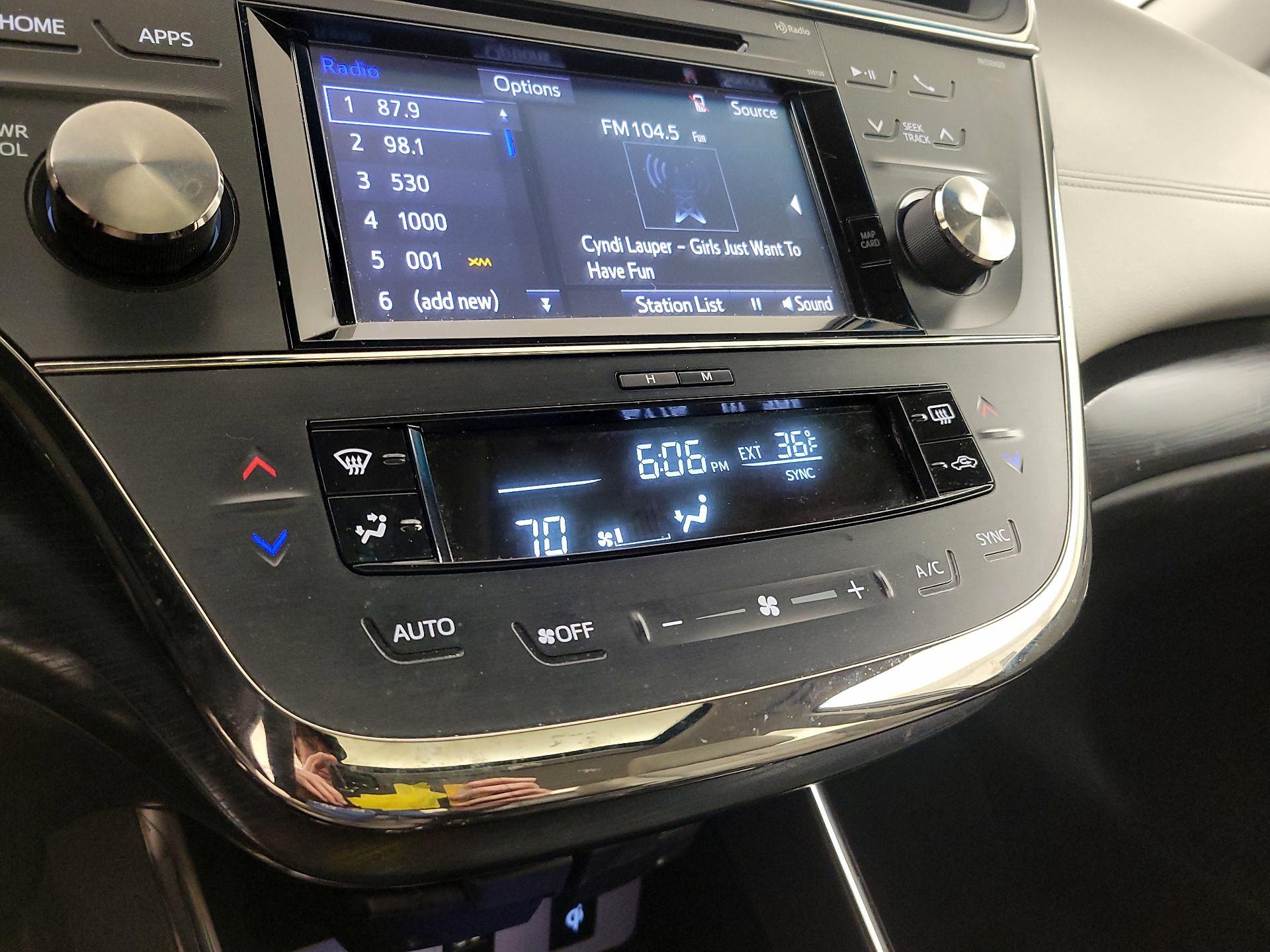 Thumbnail: 2016 Toyota Avalon - 17