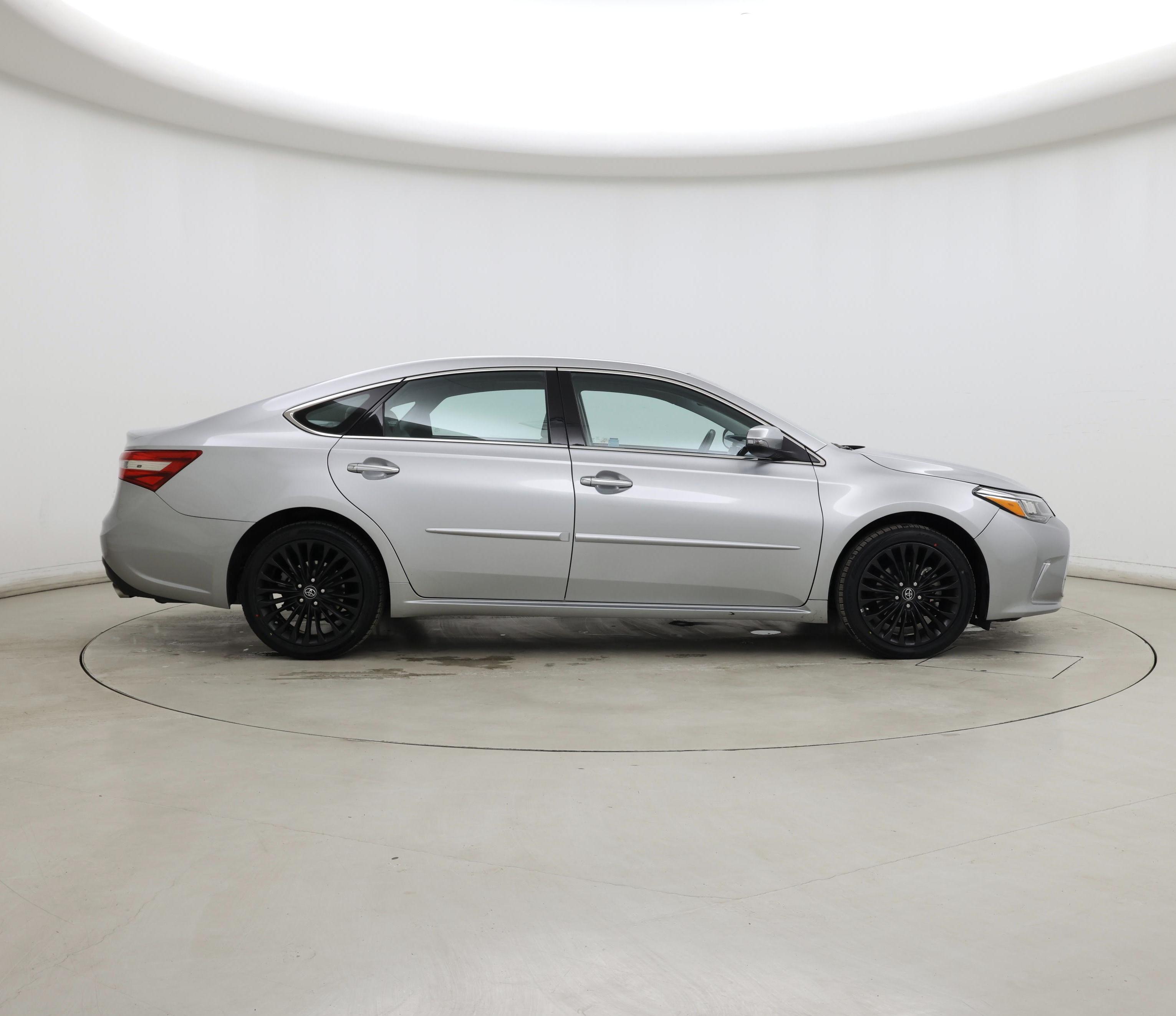 Thumbnail: 2016 Toyota Avalon - 7