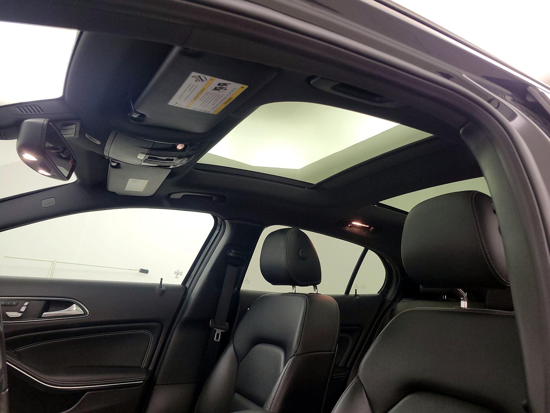 Thumbnail: 2020 Mercedes-Benz GLA - 19