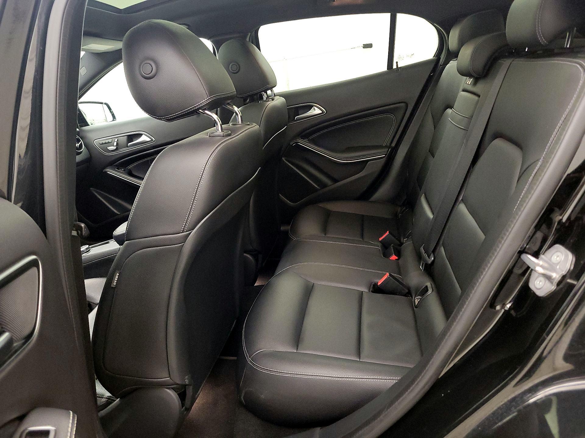 Thumbnail: 2020 Mercedes-Benz GLA - 20