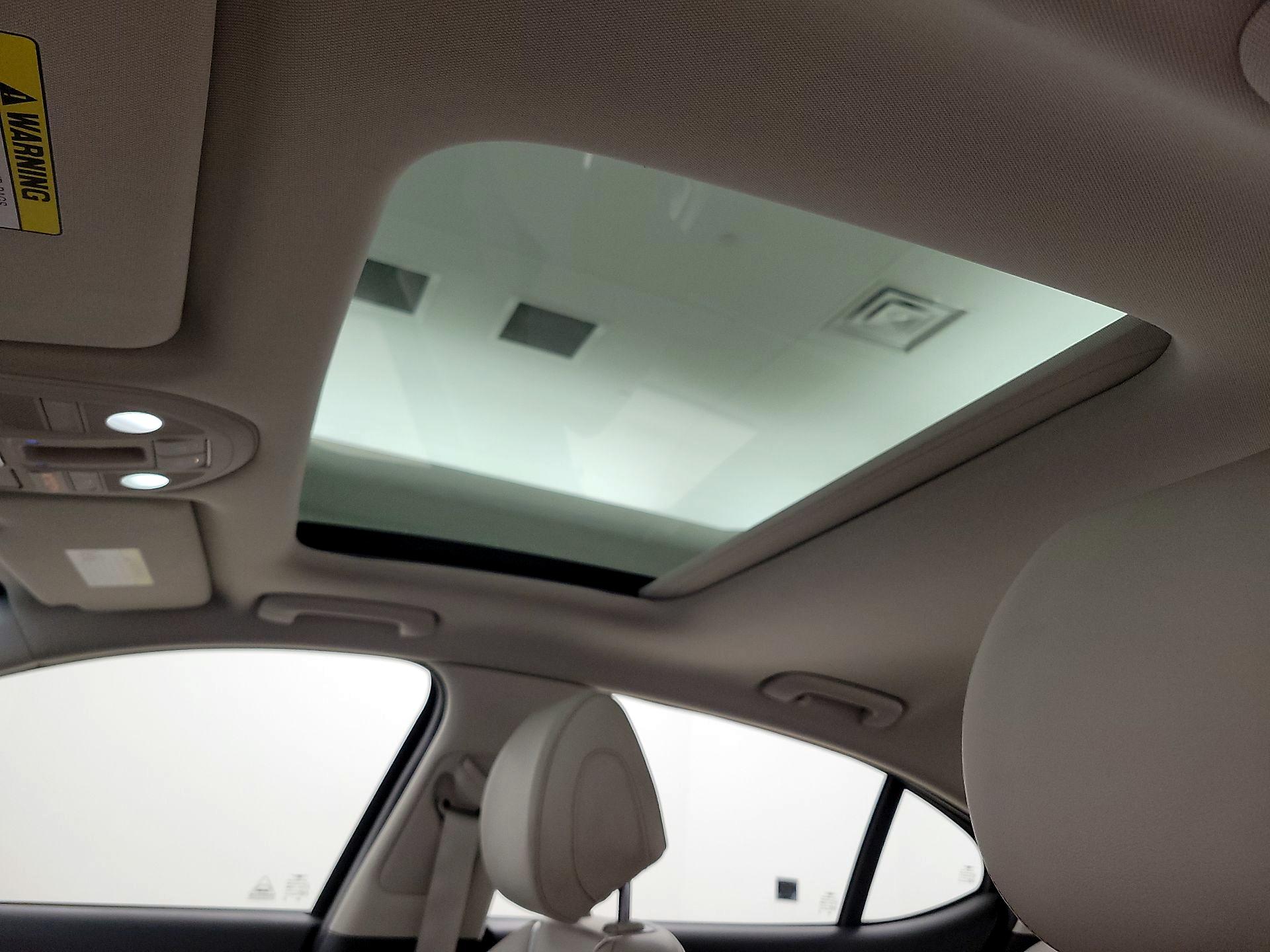 Thumbnail: 2019 Genesis G70 - 20