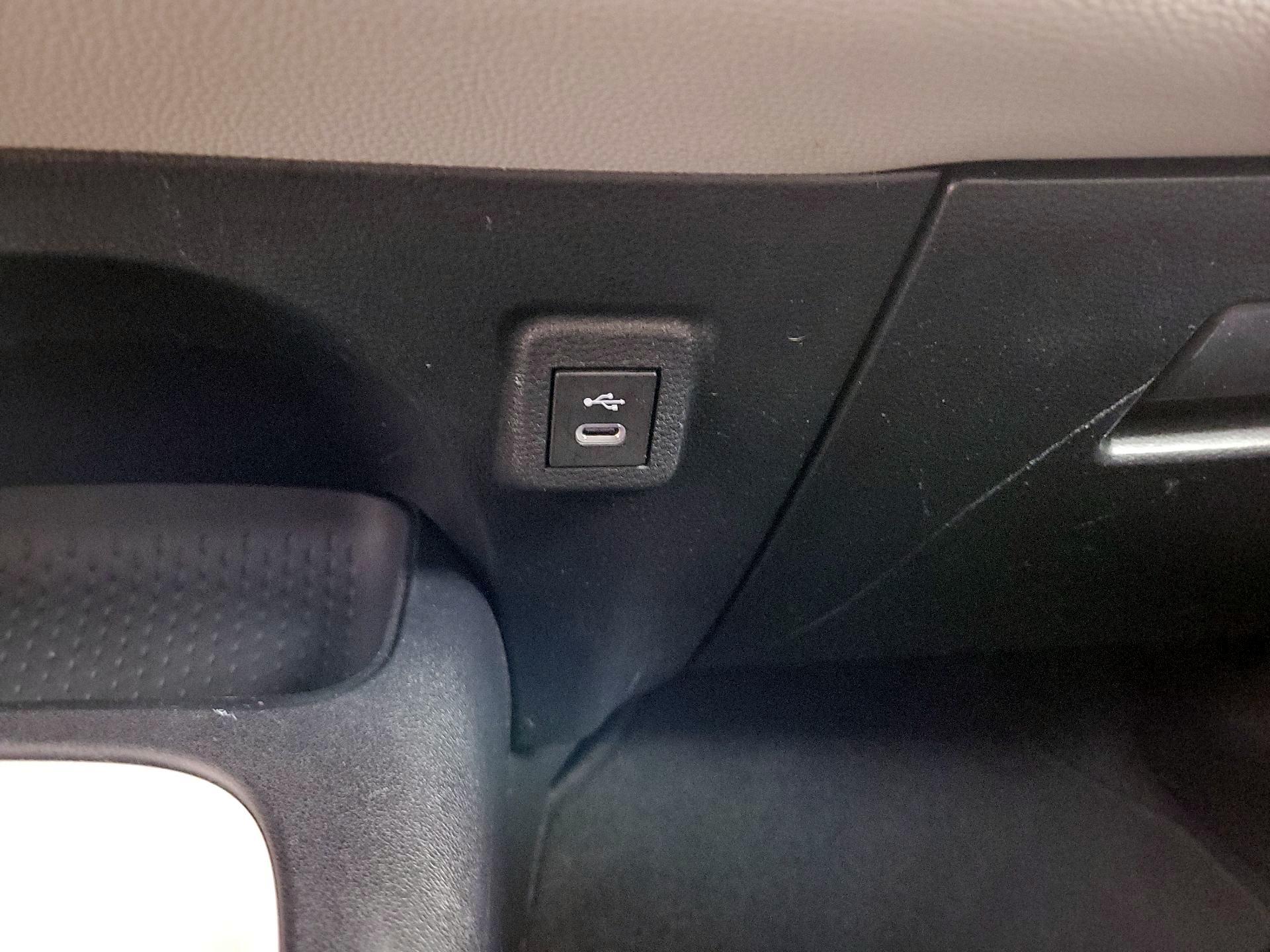 Thumbnail: 2023 Toyota Corolla - 18