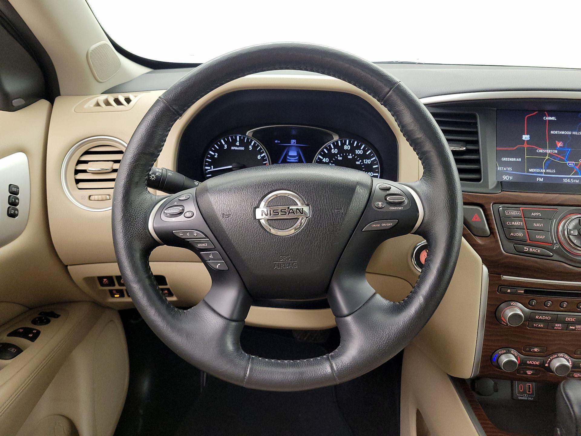 Thumbnail: 2020 Nissan Pathfinder - 10