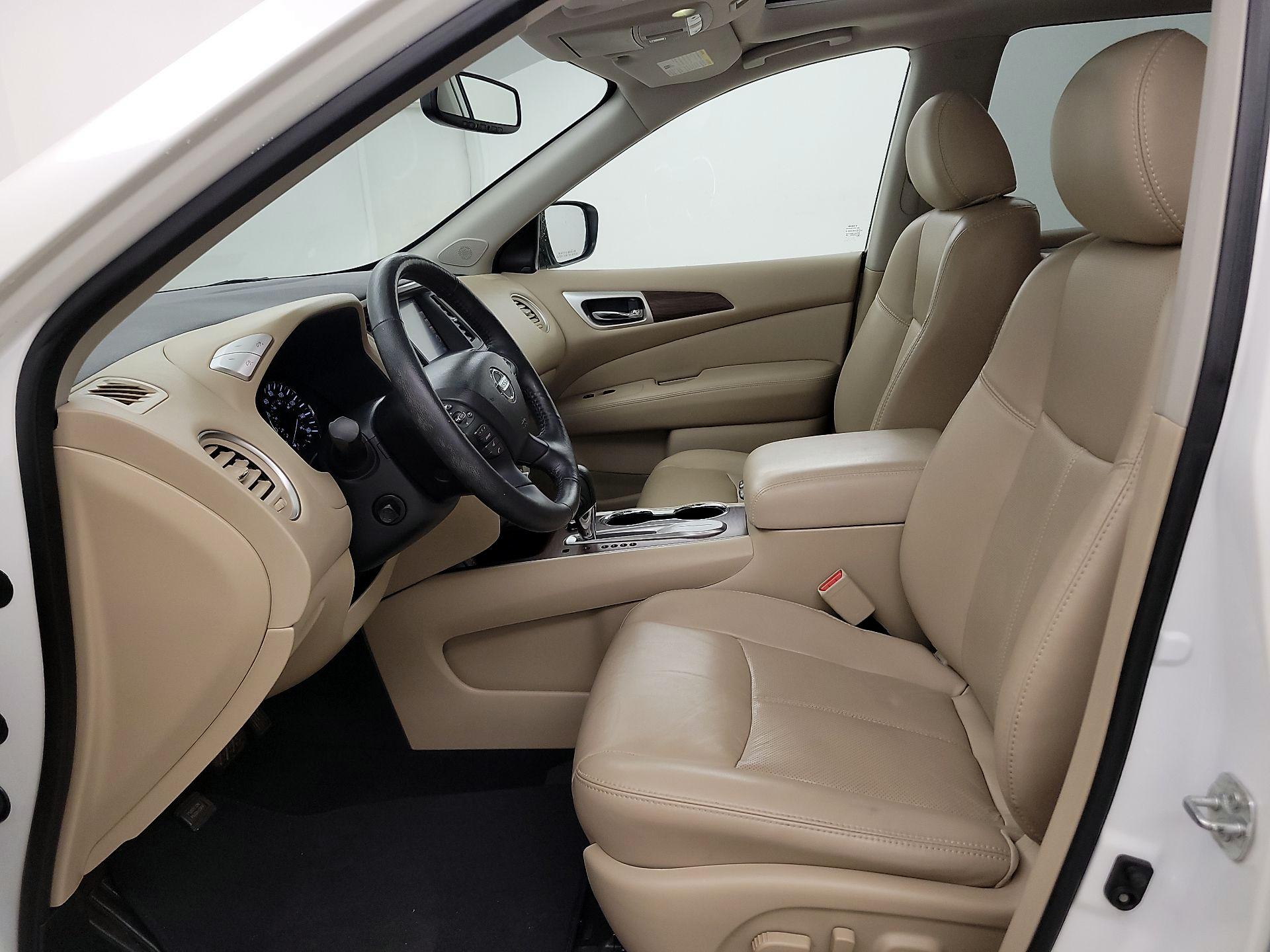 Thumbnail: 2020 Nissan Pathfinder - 11