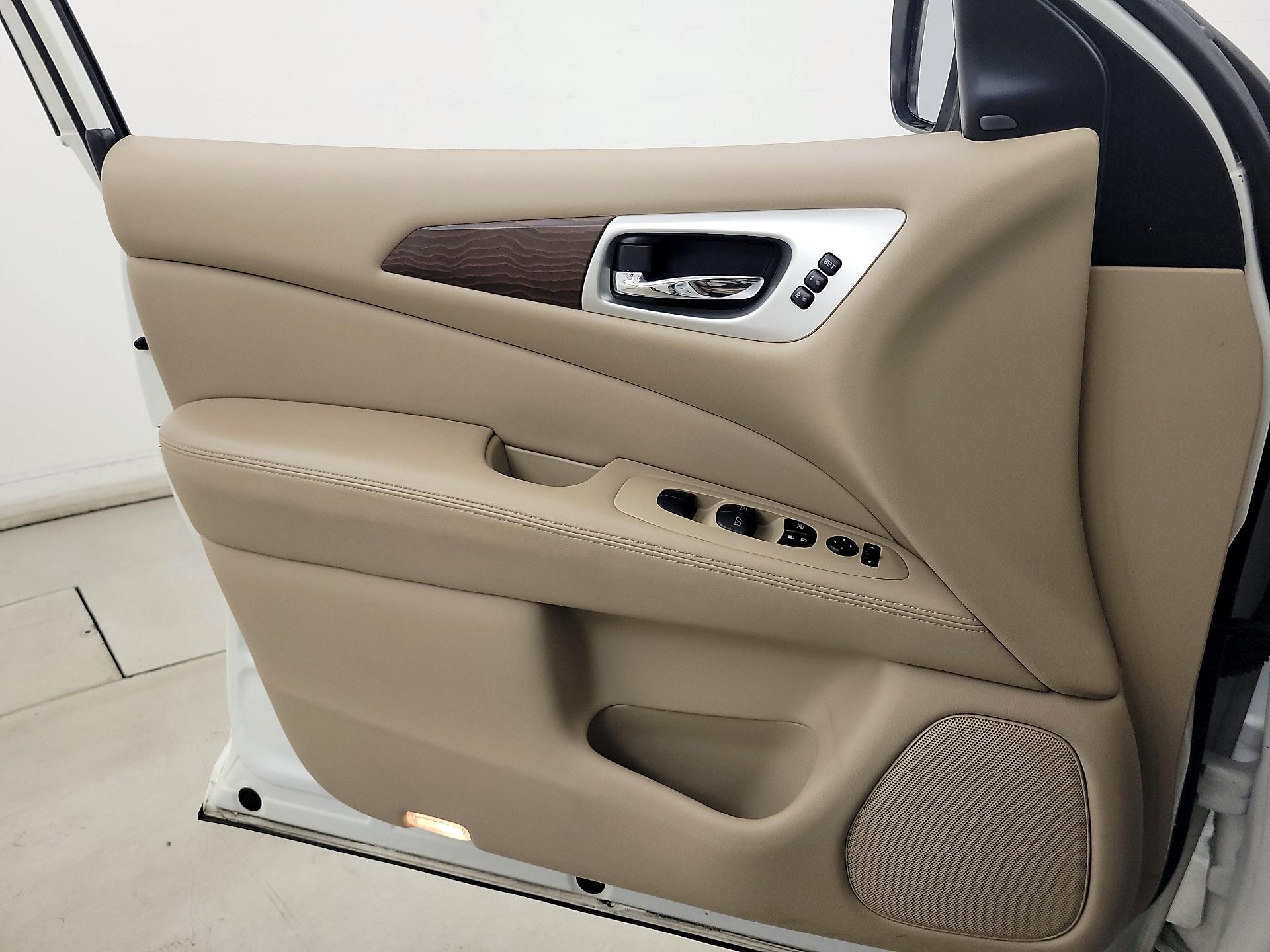 Thumbnail: 2020 Nissan Pathfinder - 12