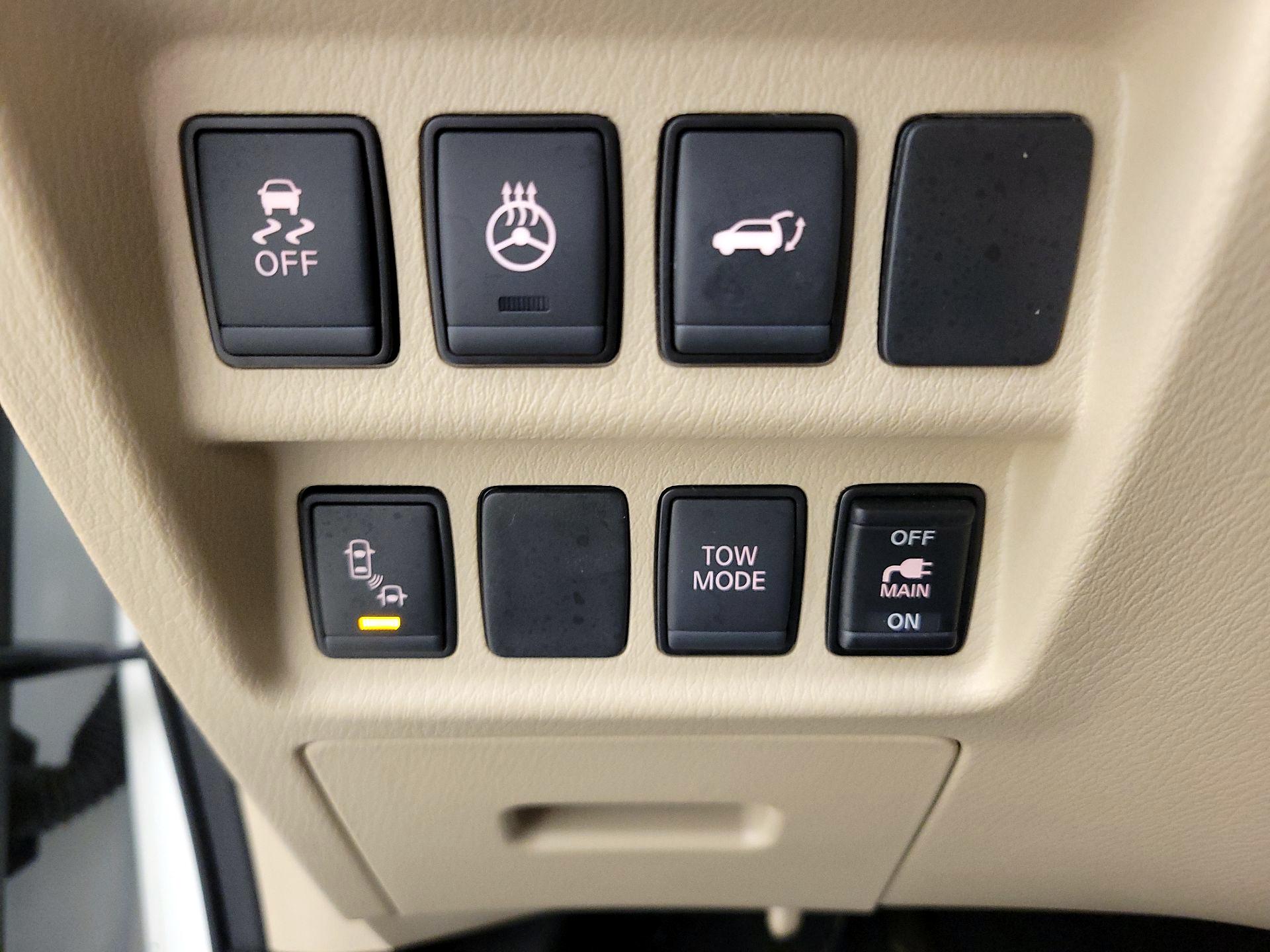 Thumbnail: 2020 Nissan Pathfinder - 13