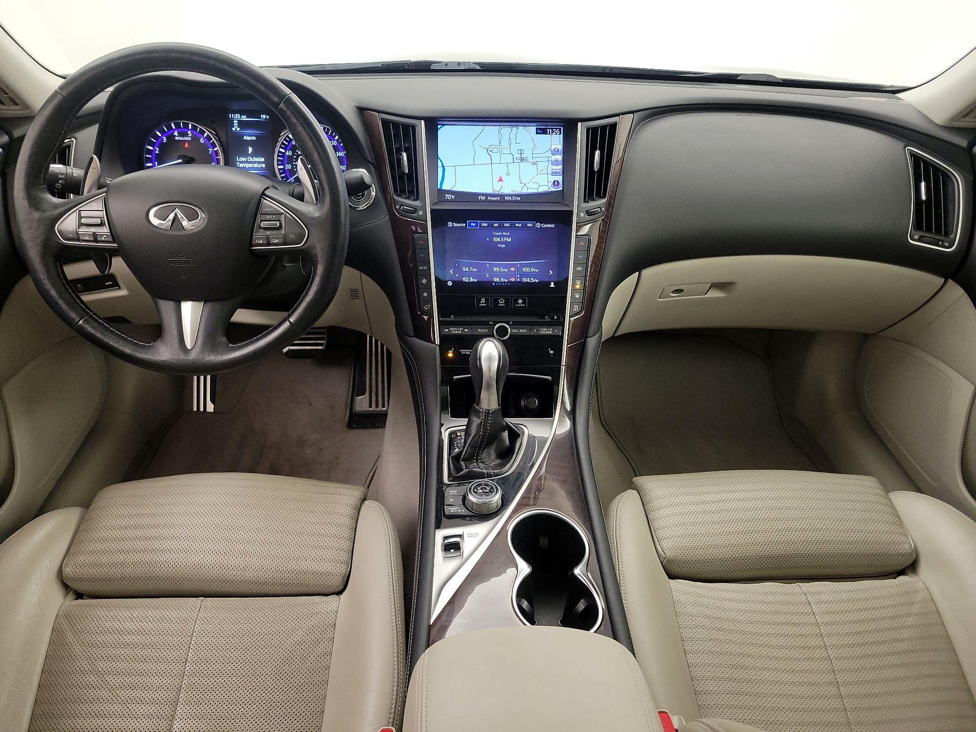Thumbnail: 2016 INFINITI Q50 - 9