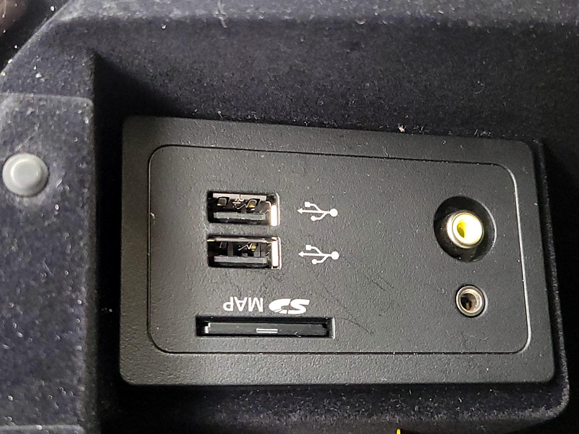 Thumbnail: 2016 INFINITI Q50 - 18