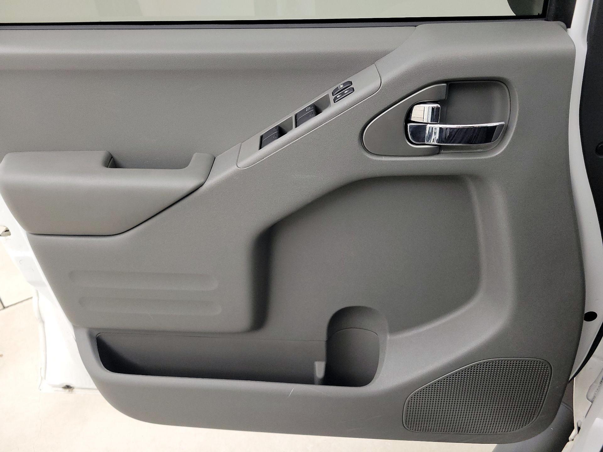 Thumbnail: 2020 Nissan Frontier - 12