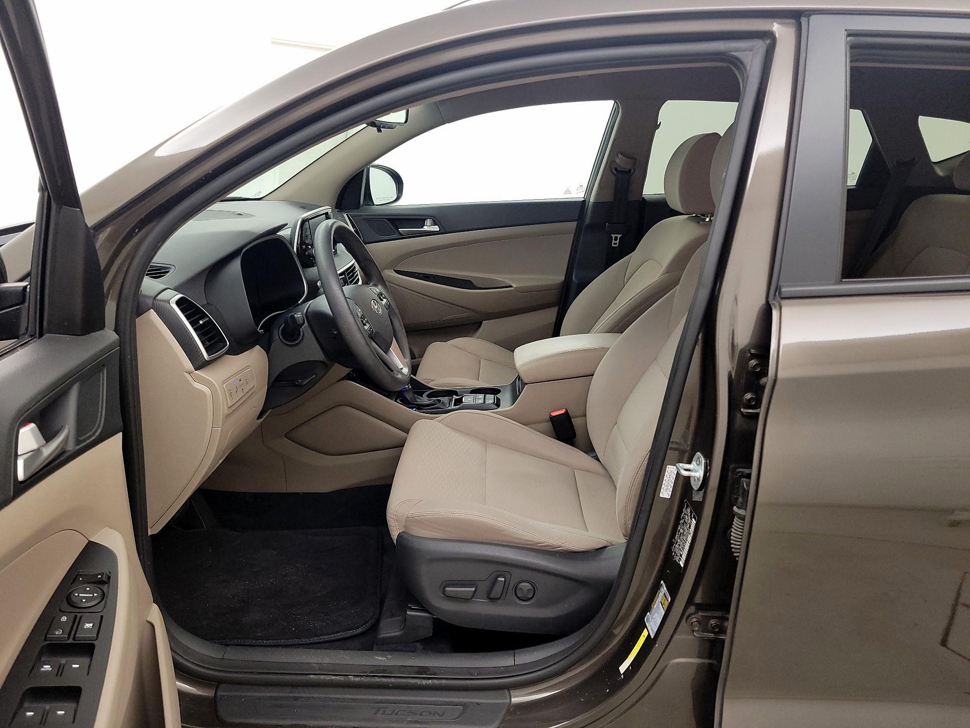 Thumbnail: 2019 Hyundai Tucson - 11