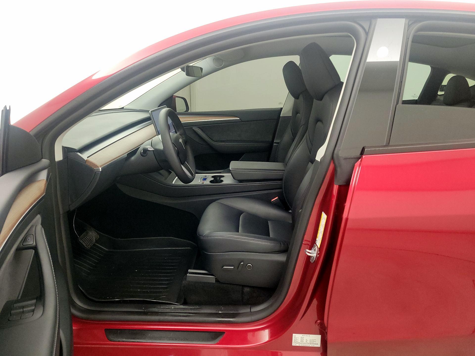 Thumbnail: 2024 Tesla Model Y - 11