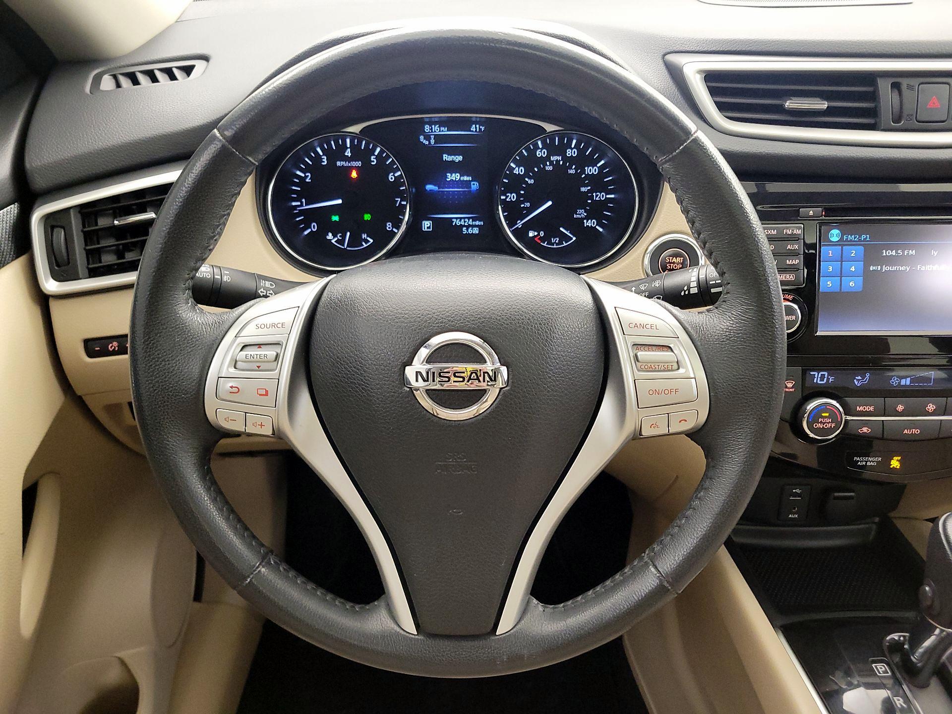 Thumbnail: 2016 Nissan Rogue - 10